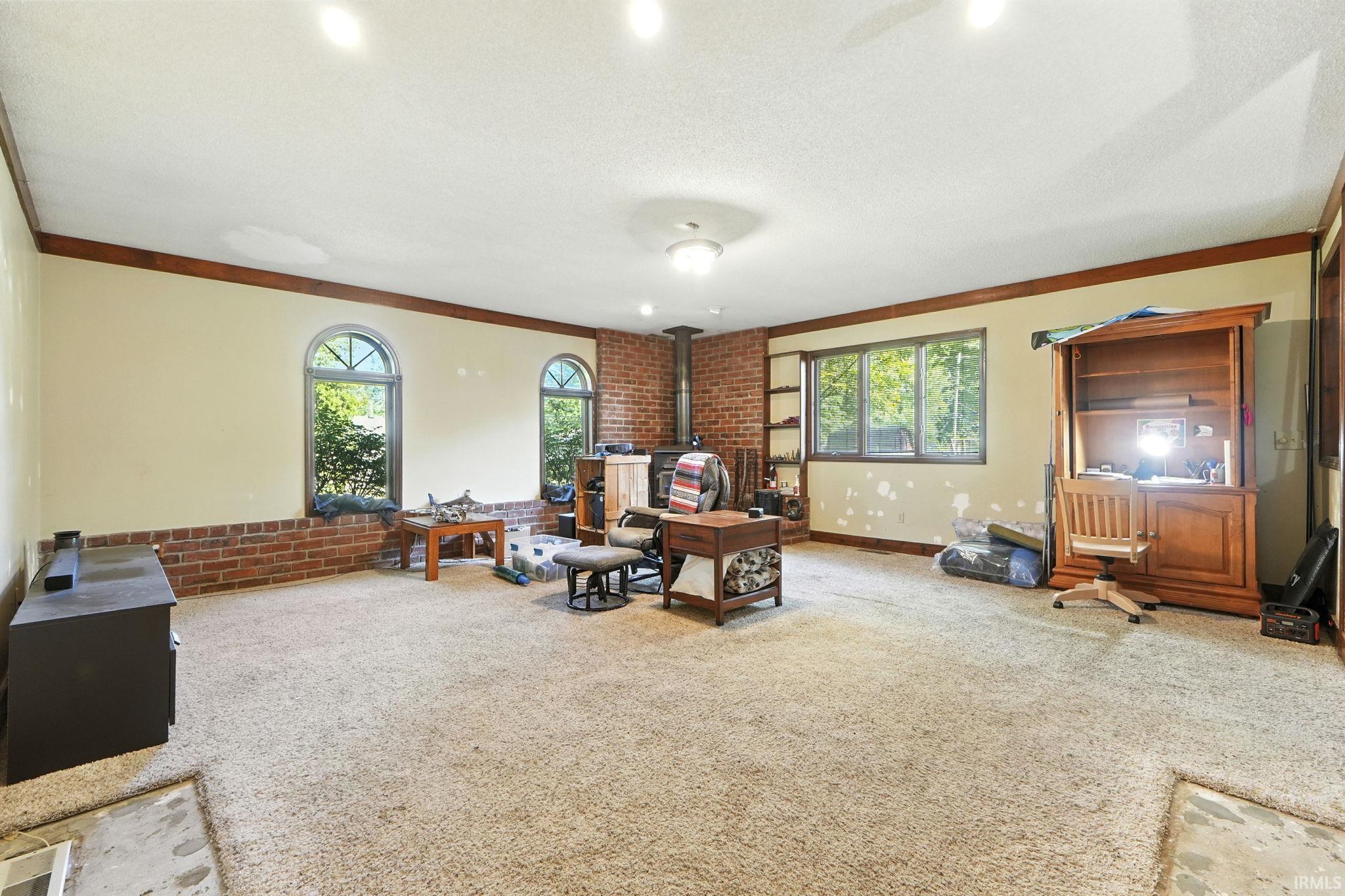 6909 Penrose Drive