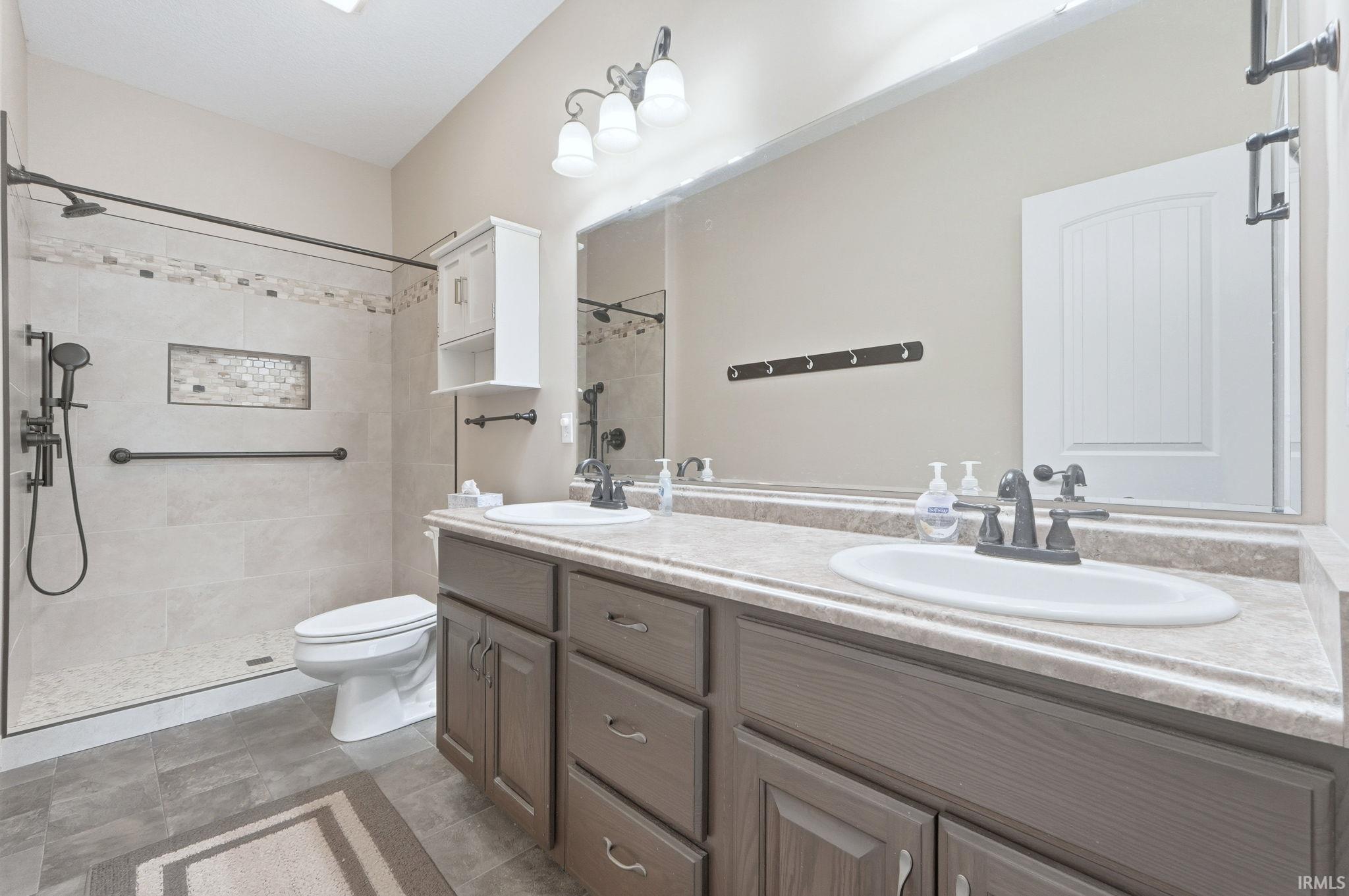 7901 Bridle Crossing