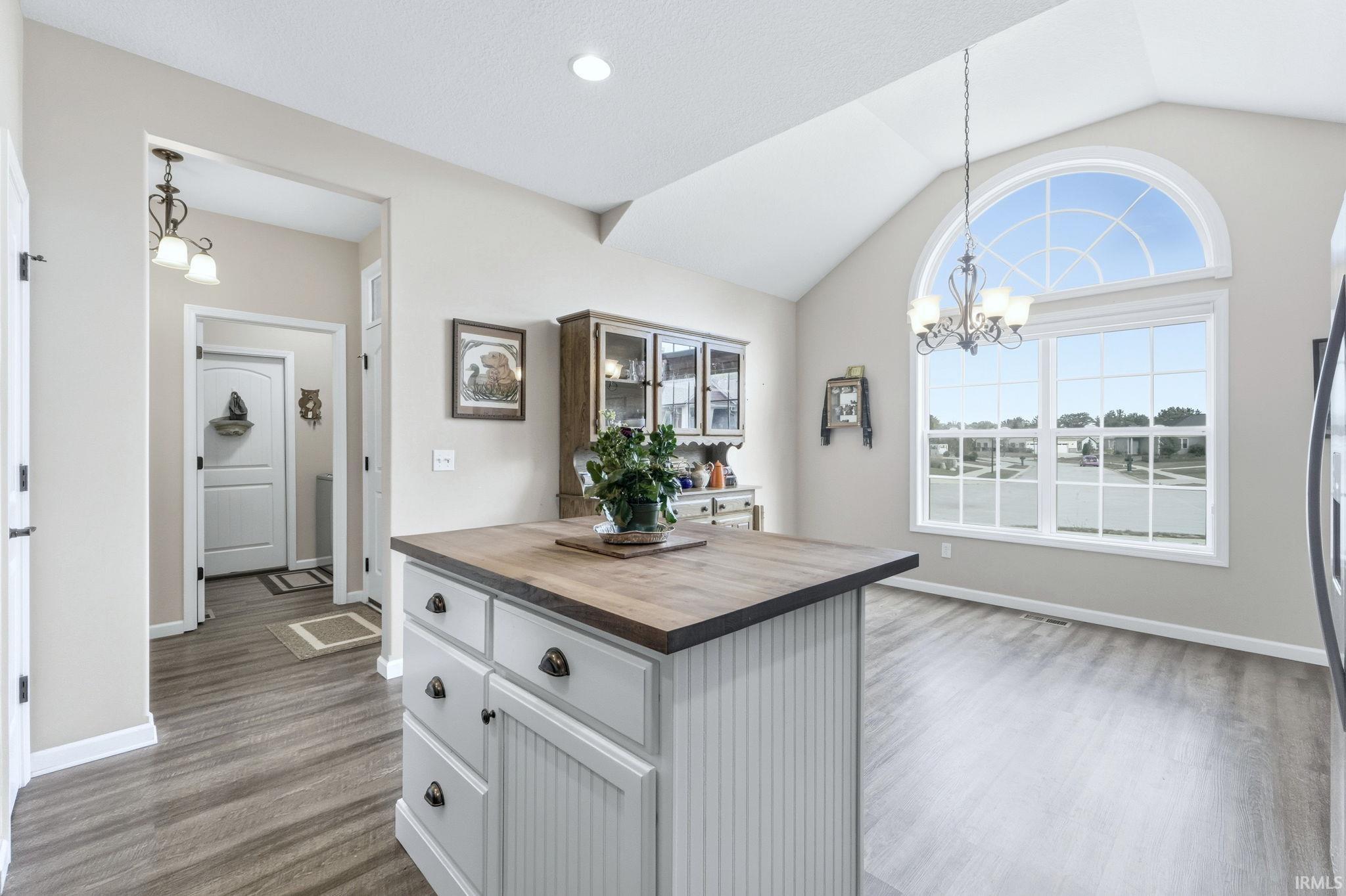 7901 Bridle Crossing