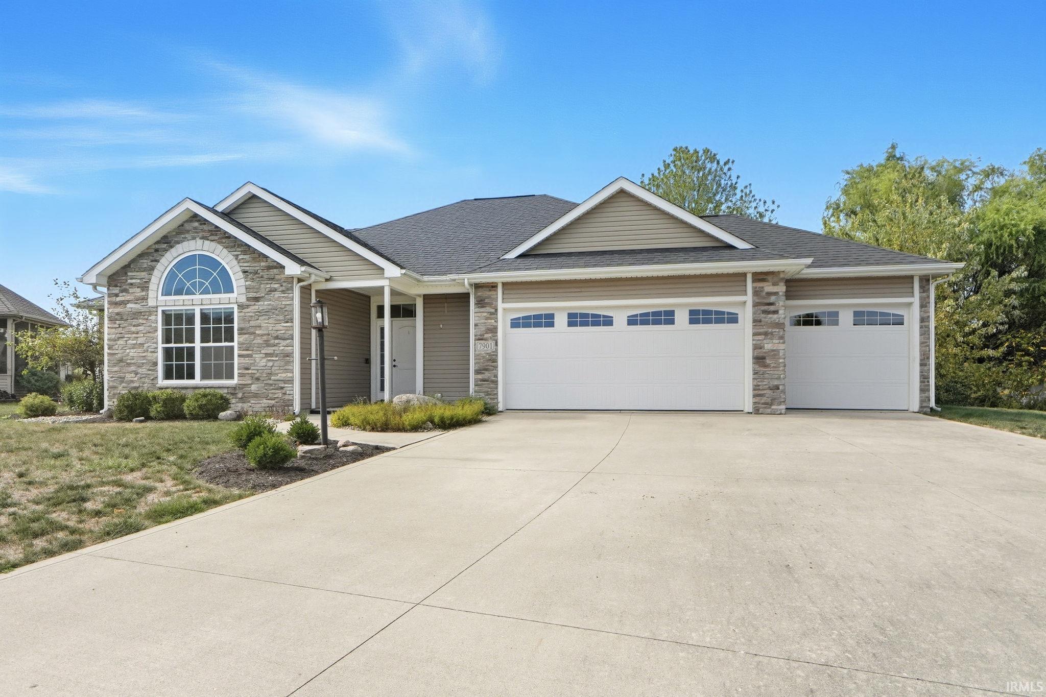 7901 Bridle Crossing