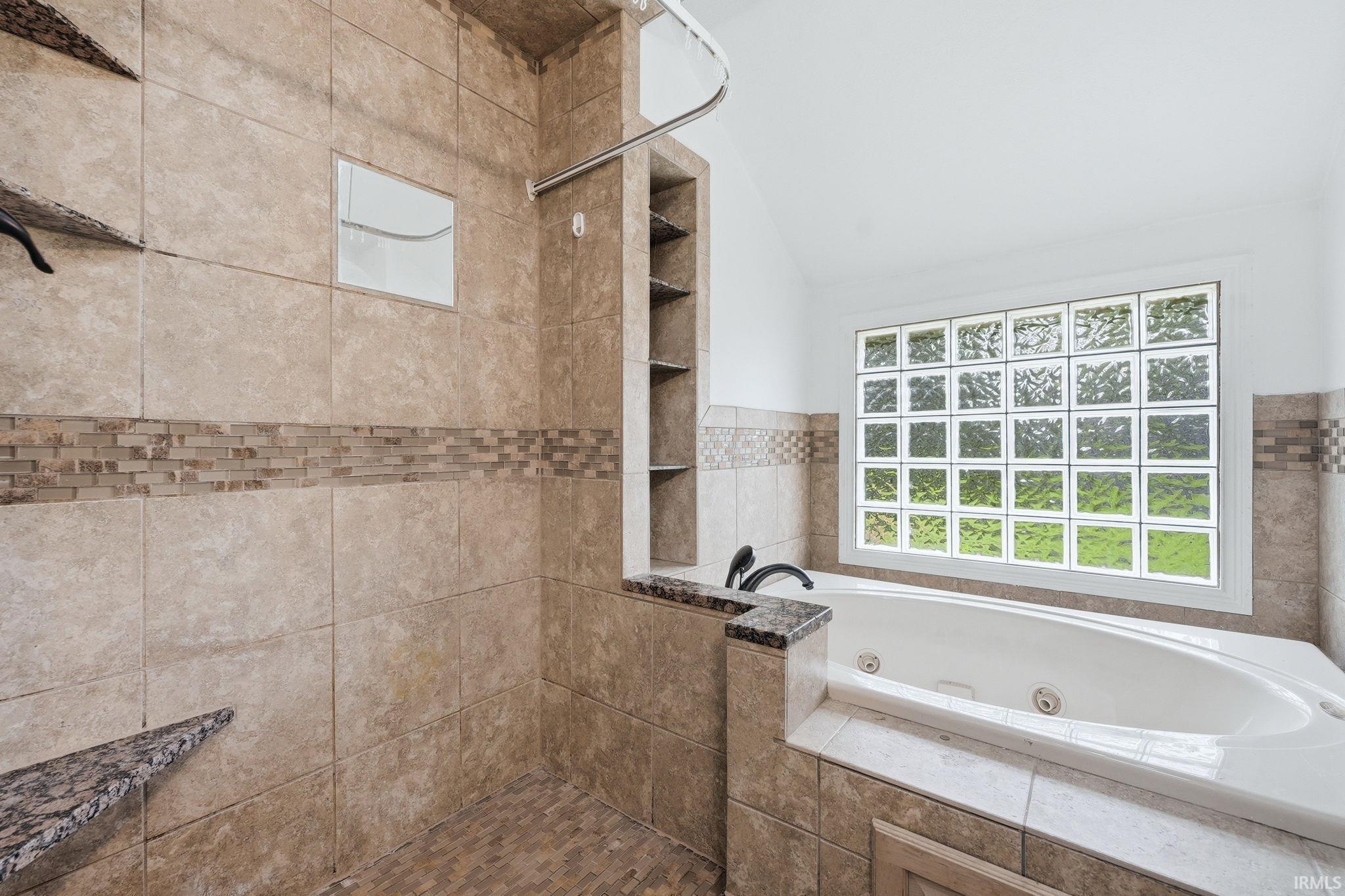 6207 Riptide Way