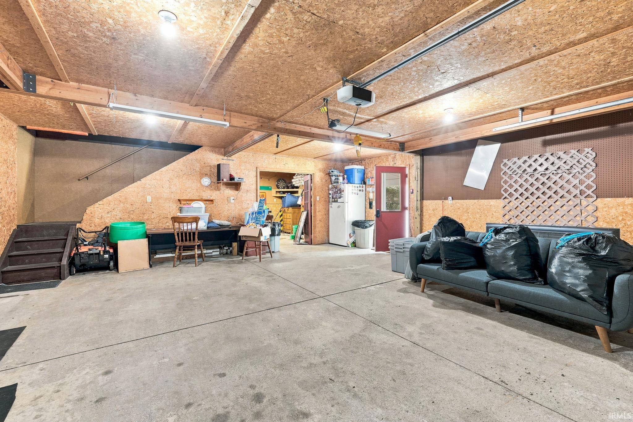 9411 Roberts Road