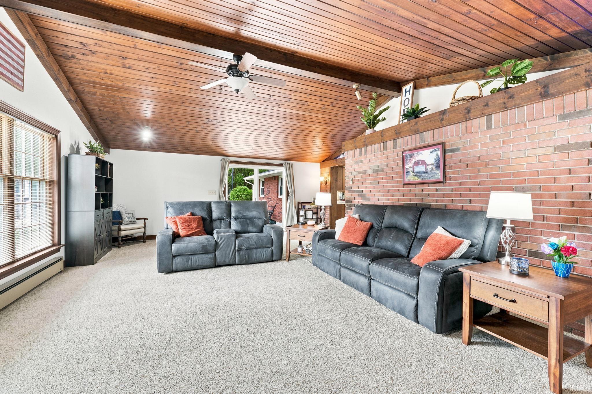 9411 Roberts Road