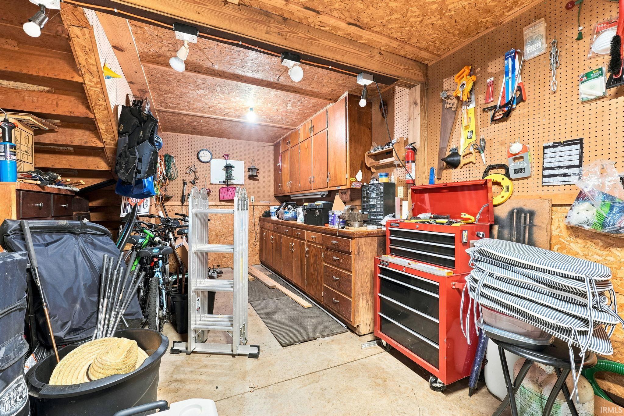 9411 Roberts Road