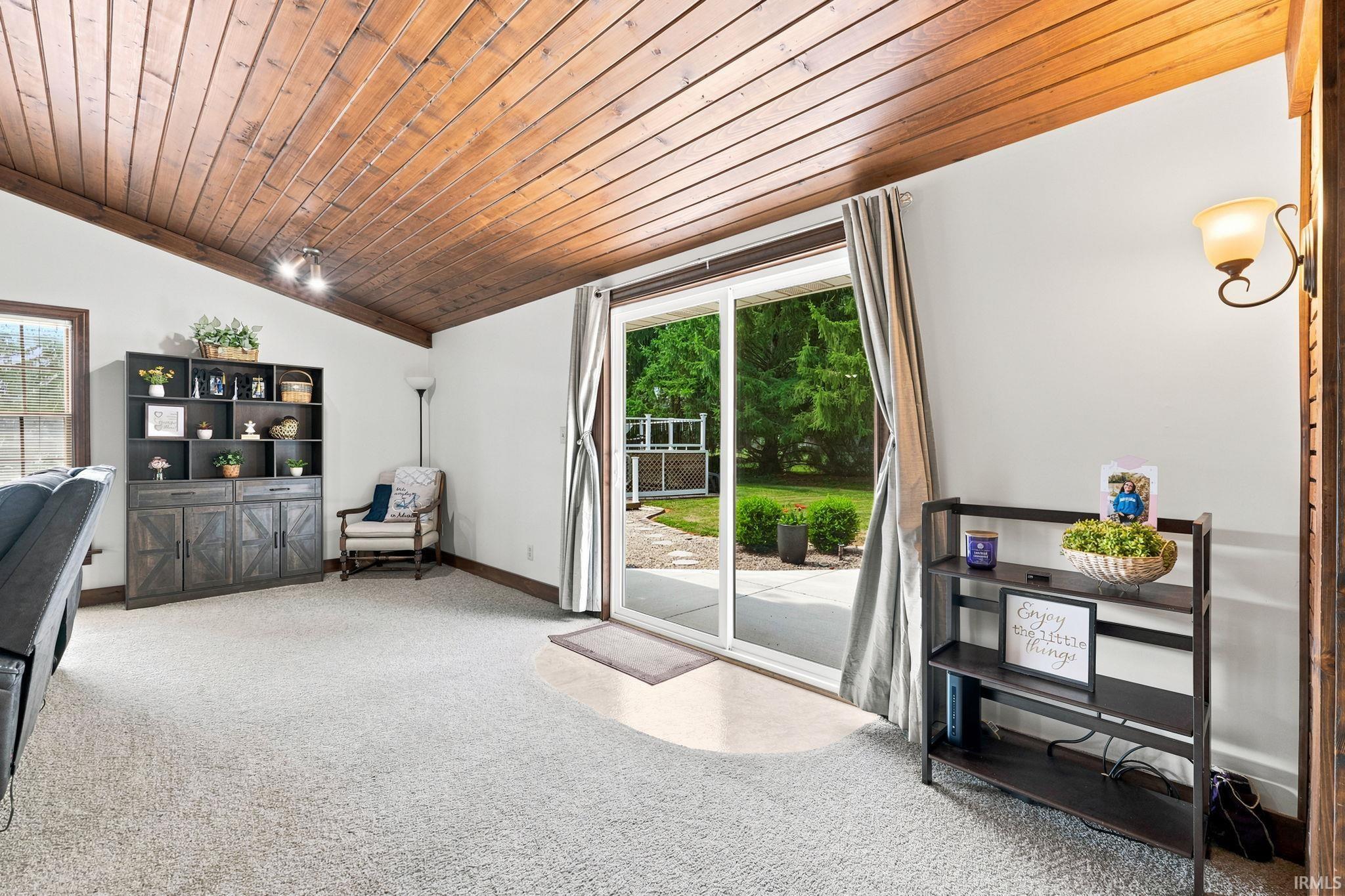 9411 Roberts Road