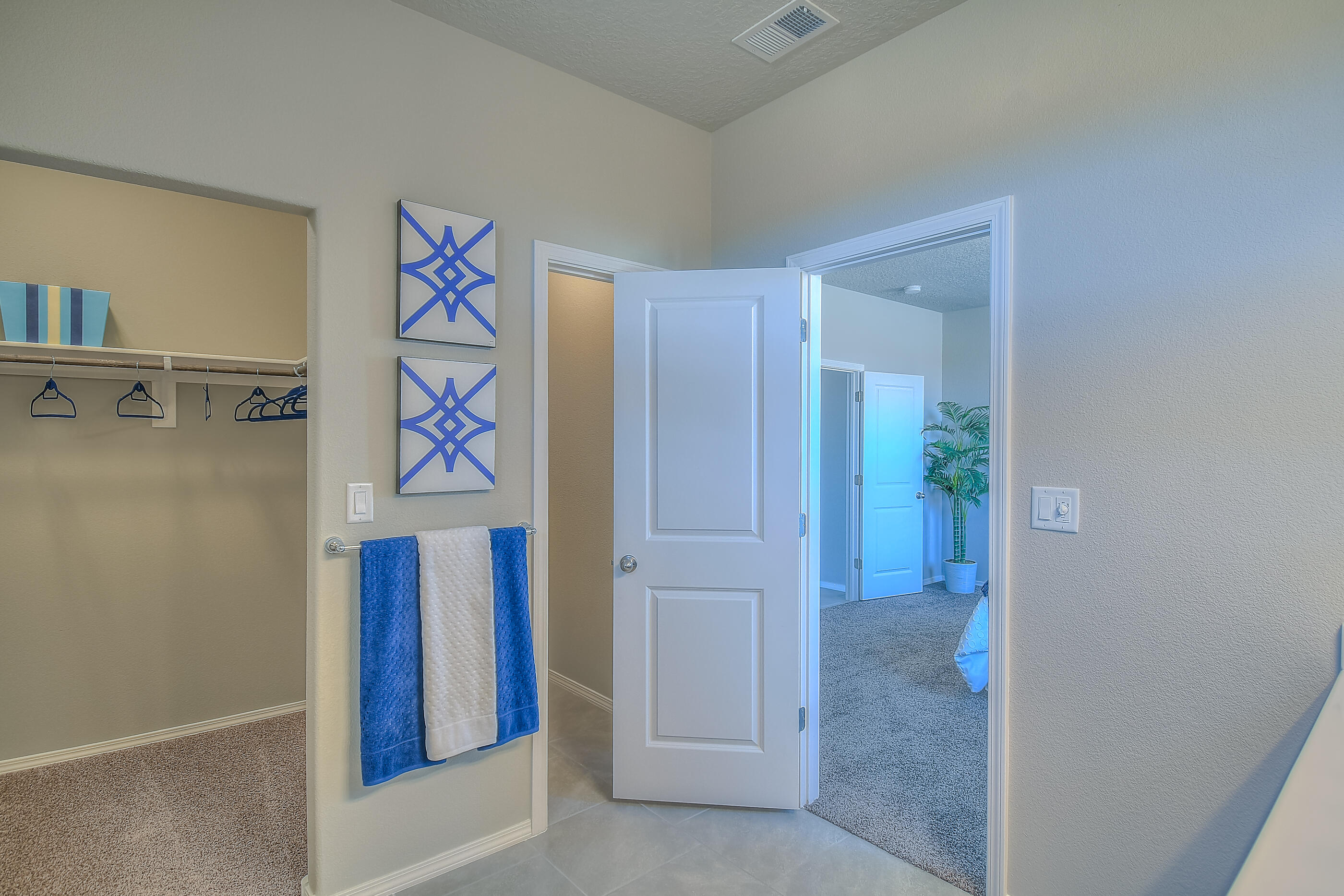 1051 Vallecito Loop NW