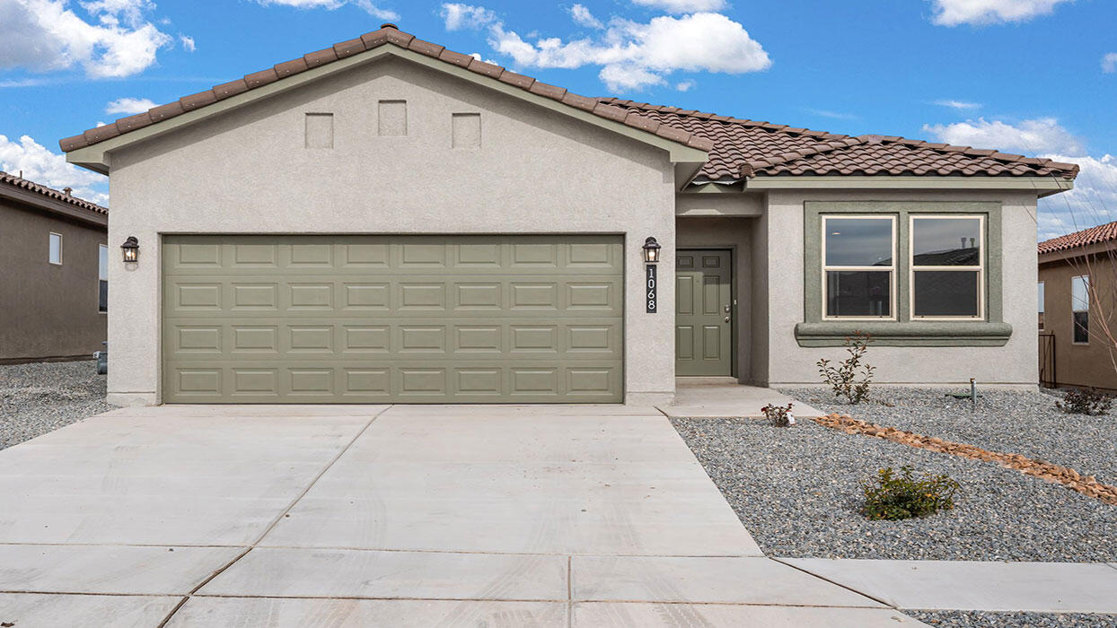 1028 Vallecito Loop NW