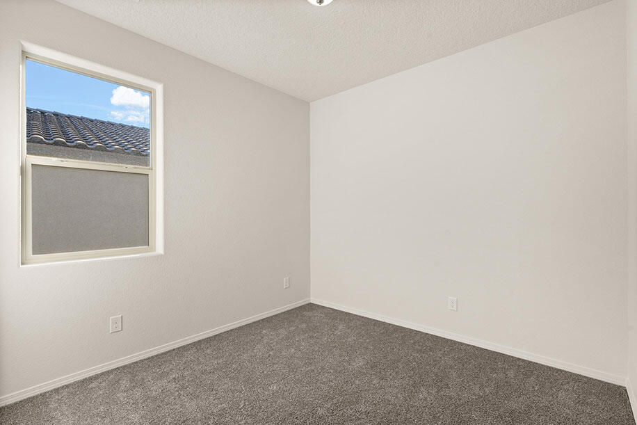 1012 Vallecito Loop NW