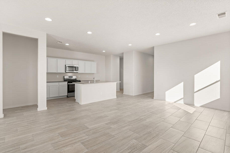 1012 Vallecito Loop NW