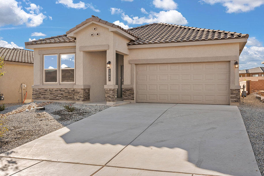 1012 Vallecito Loop NW