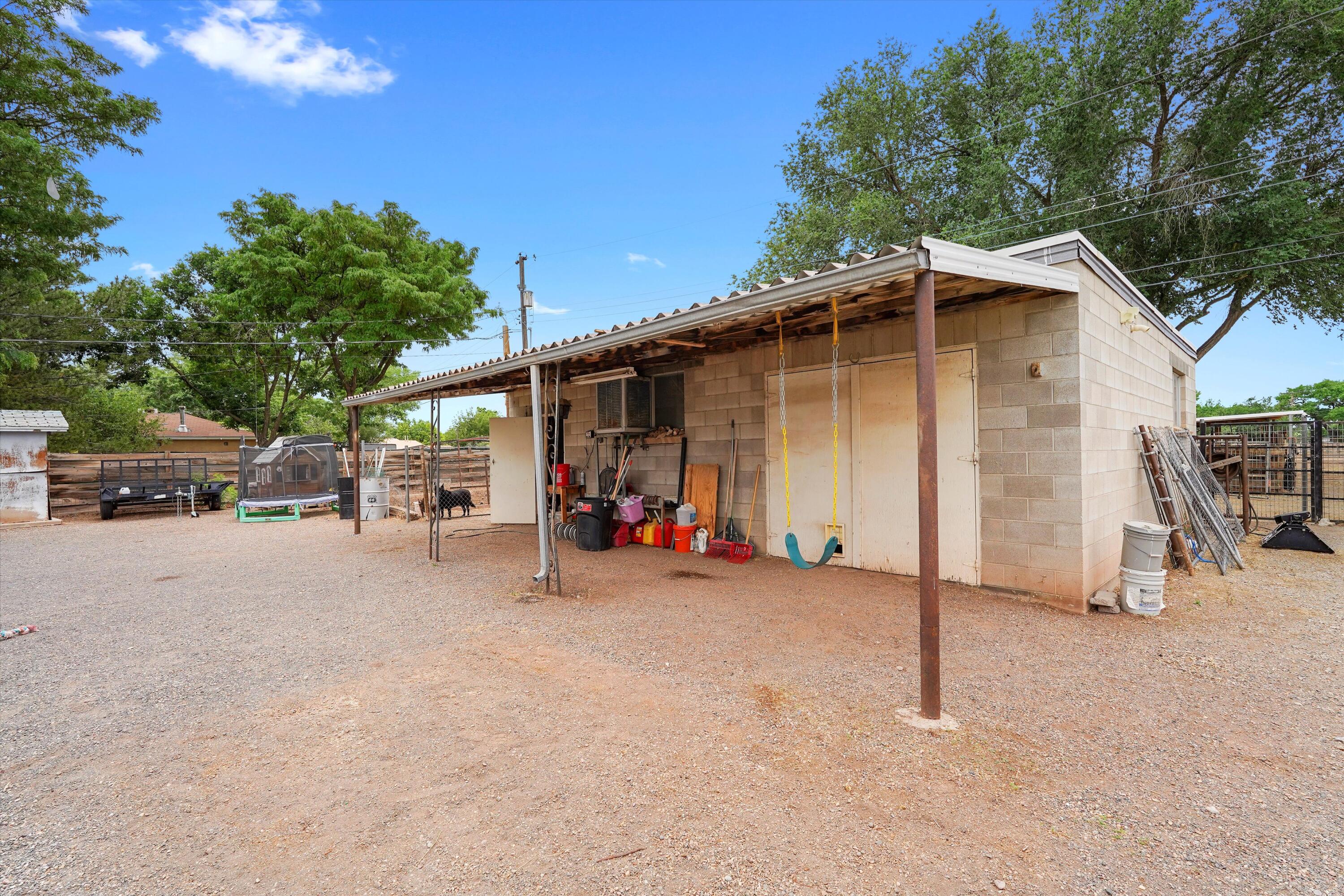 2836 LA FONDA Drive SW