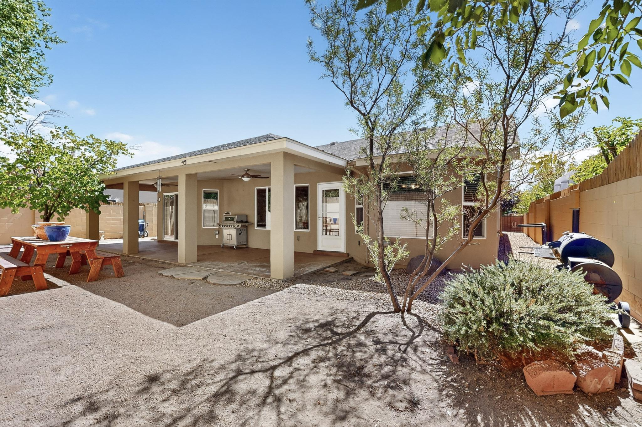 304 CALLE EVANGELINE