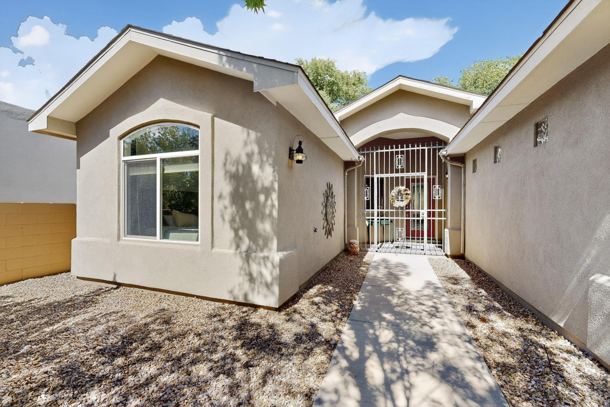 304 CALLE EVANGELINE