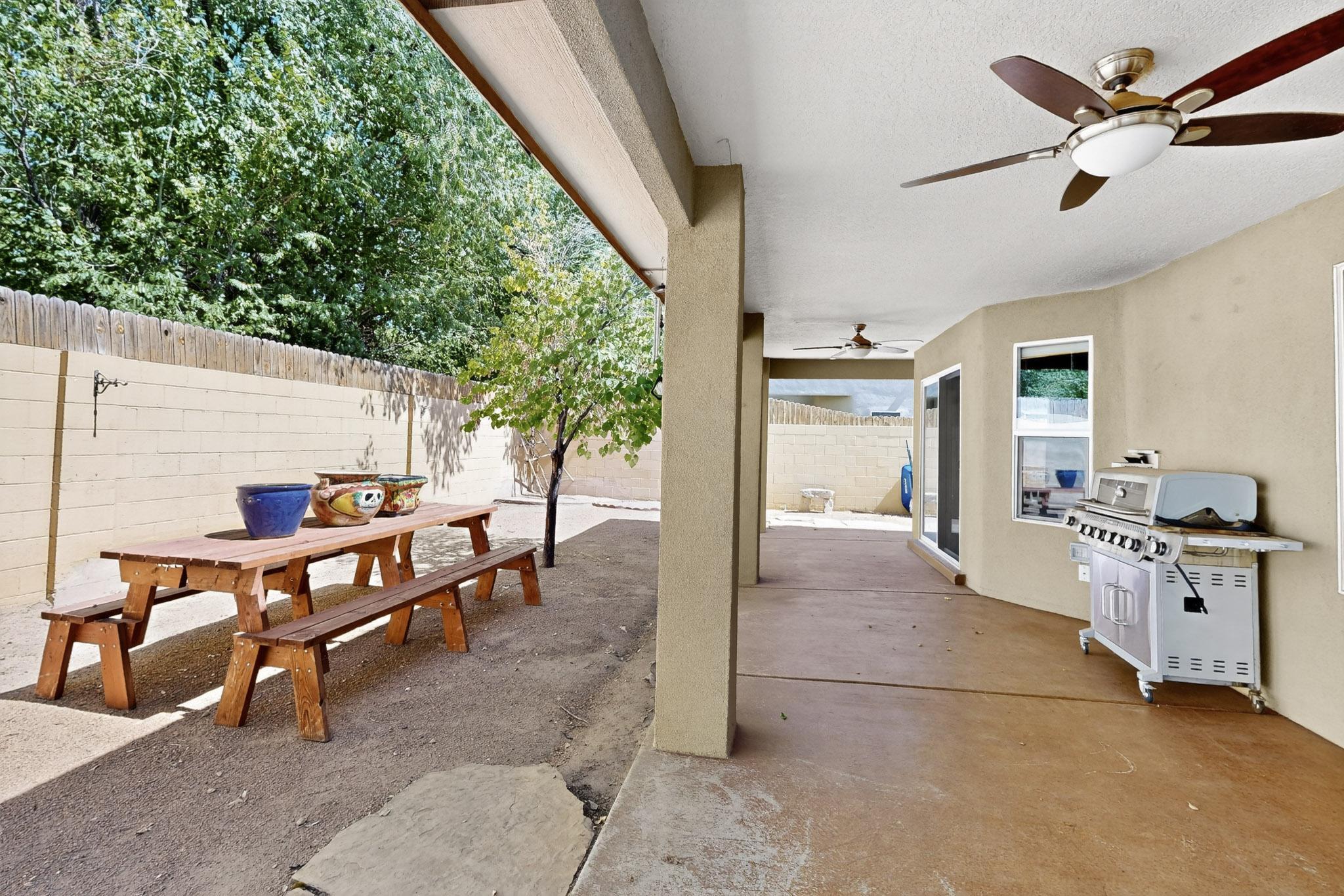 304 CALLE EVANGELINE