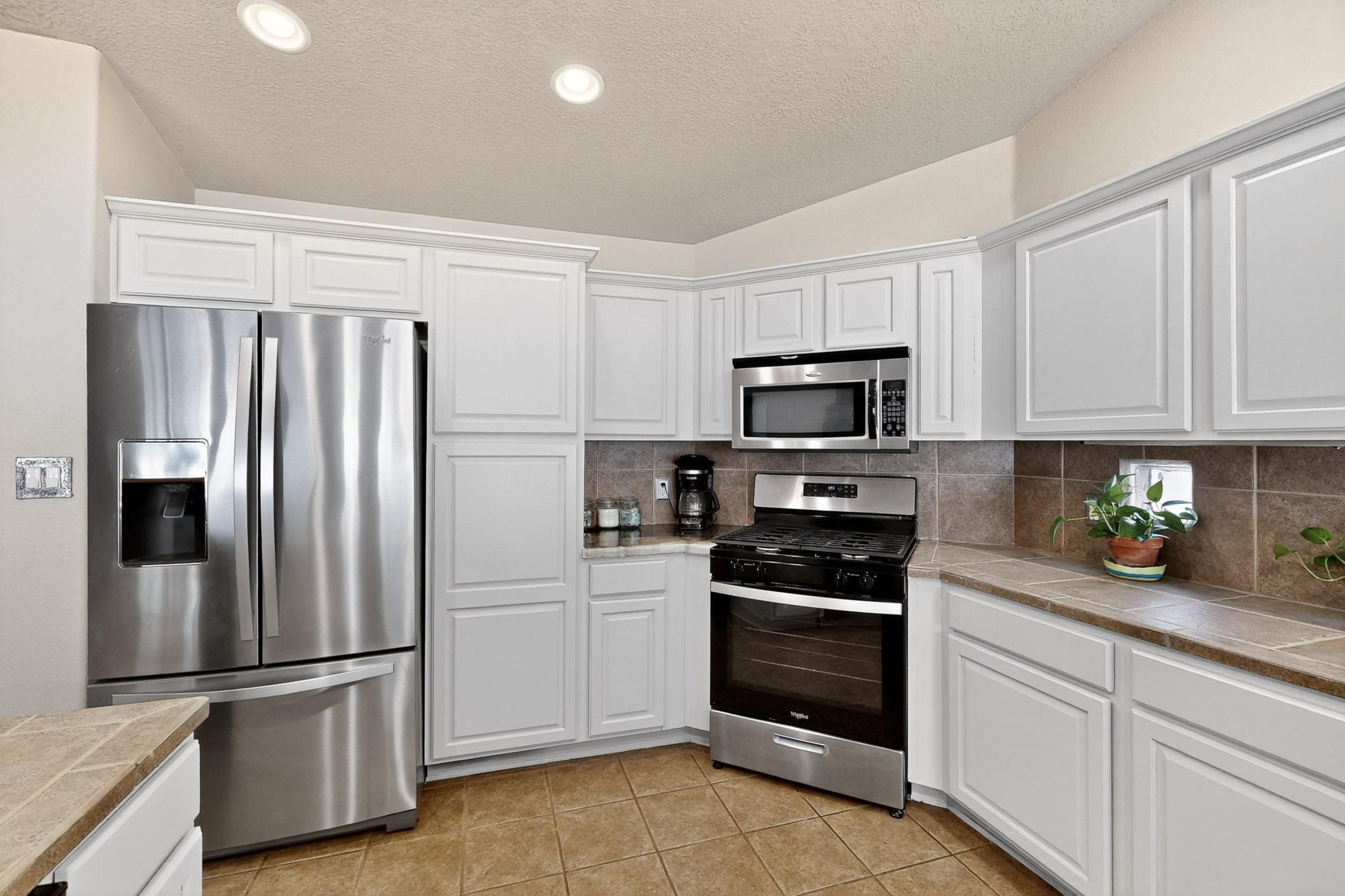 304 CALLE EVANGELINE