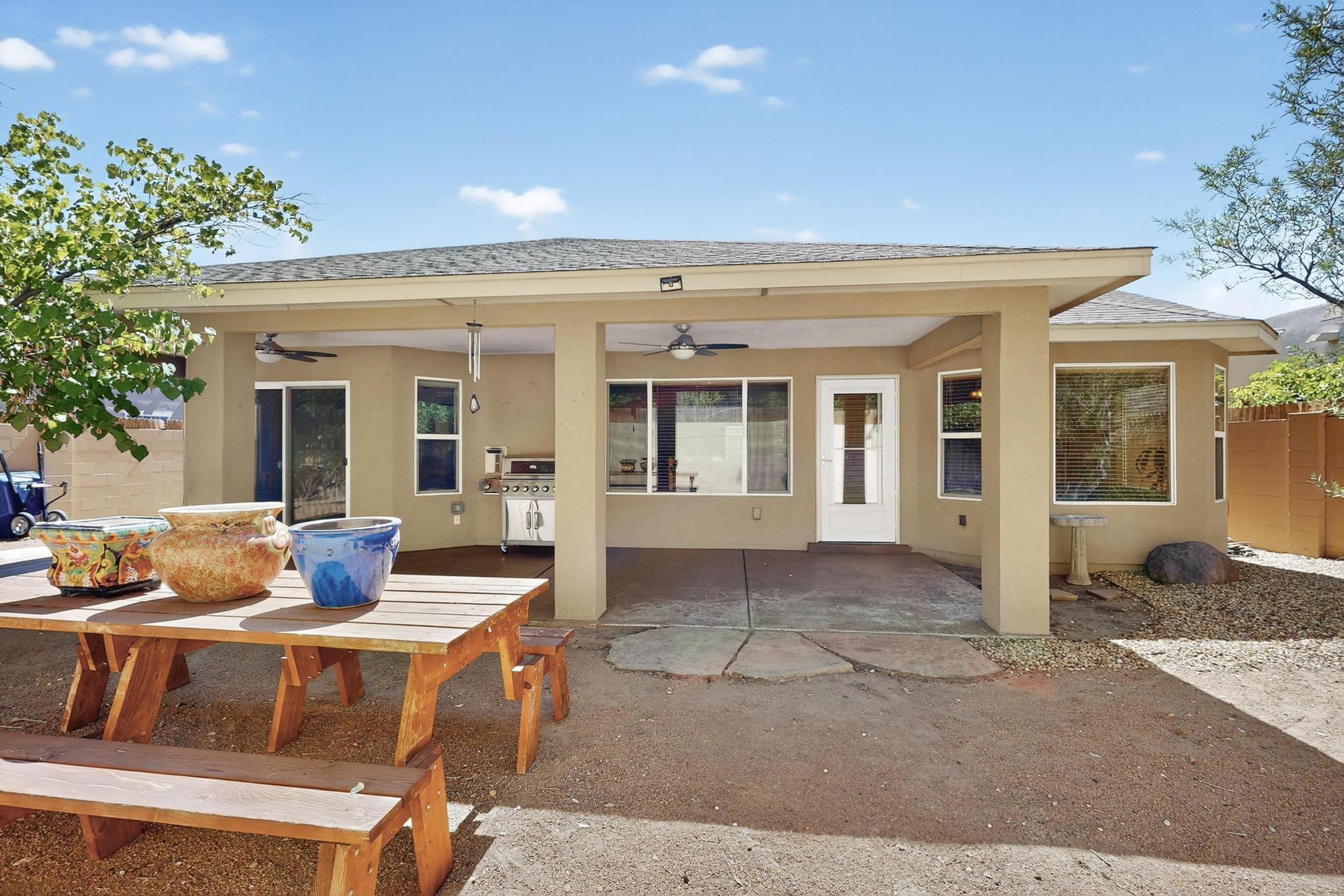 304 CALLE EVANGELINE