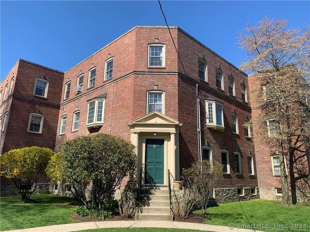 61 Rowsley Street 6