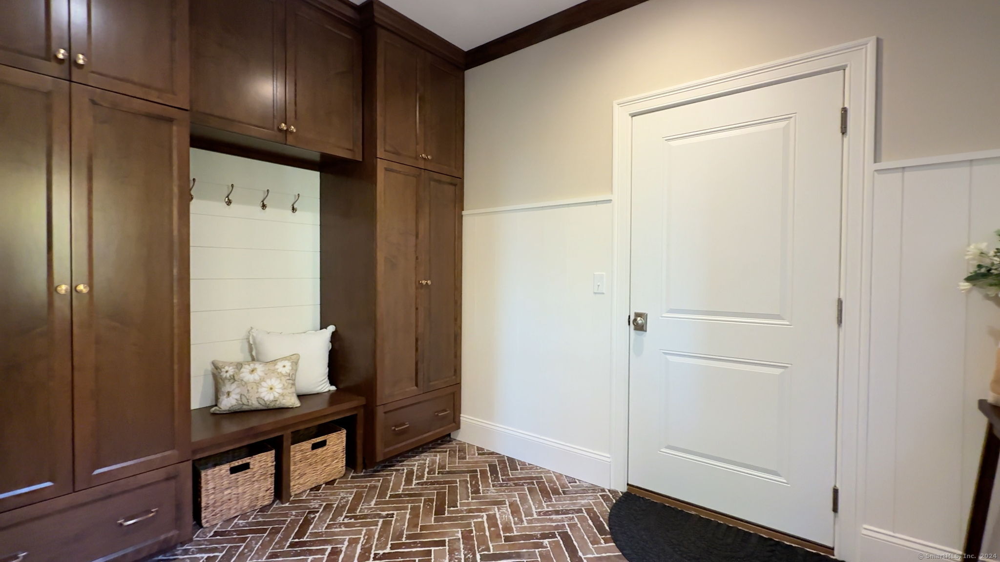 62 Bridgehampton Crossing