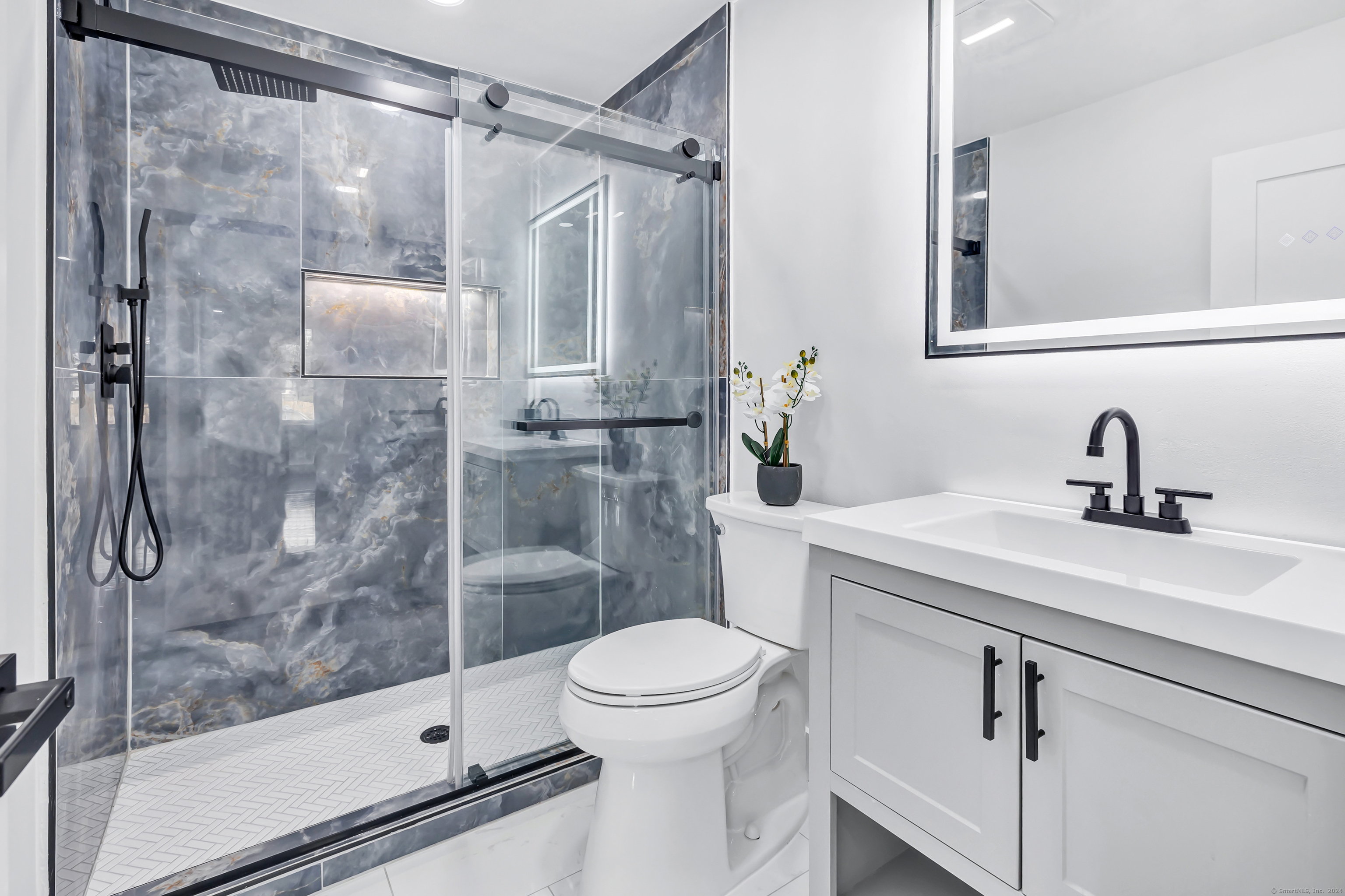 385 Westfield Avenue