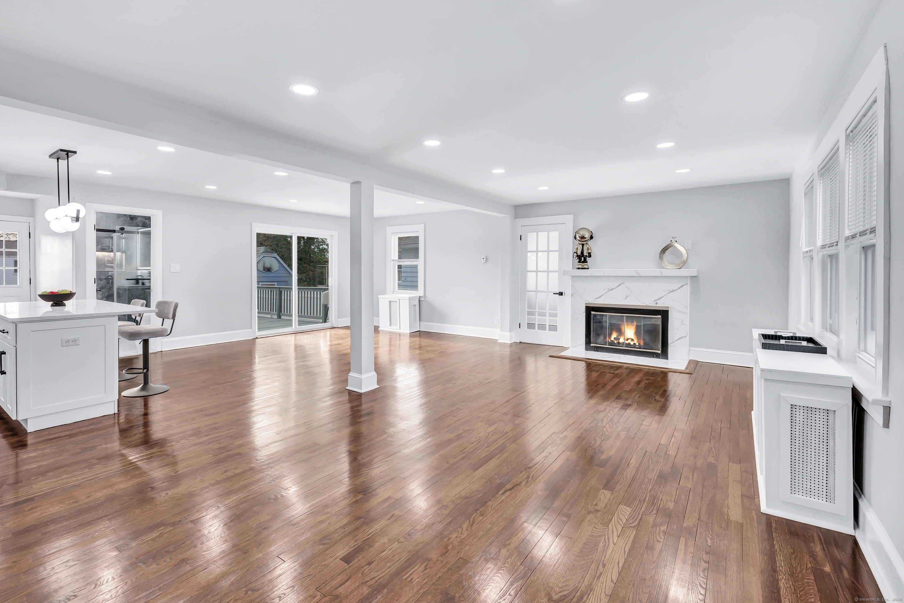 385 Westfield Avenue