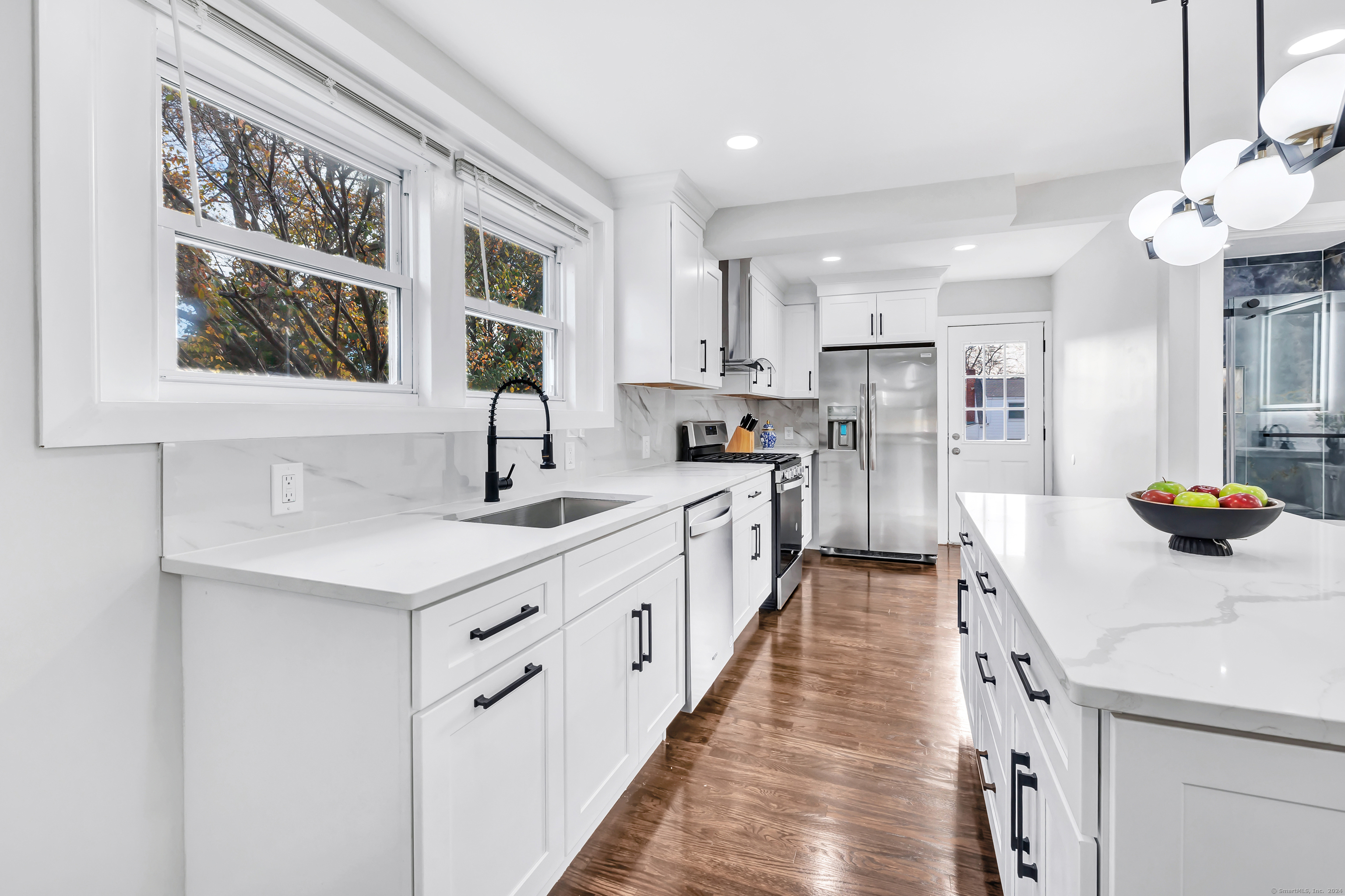 385 Westfield Avenue