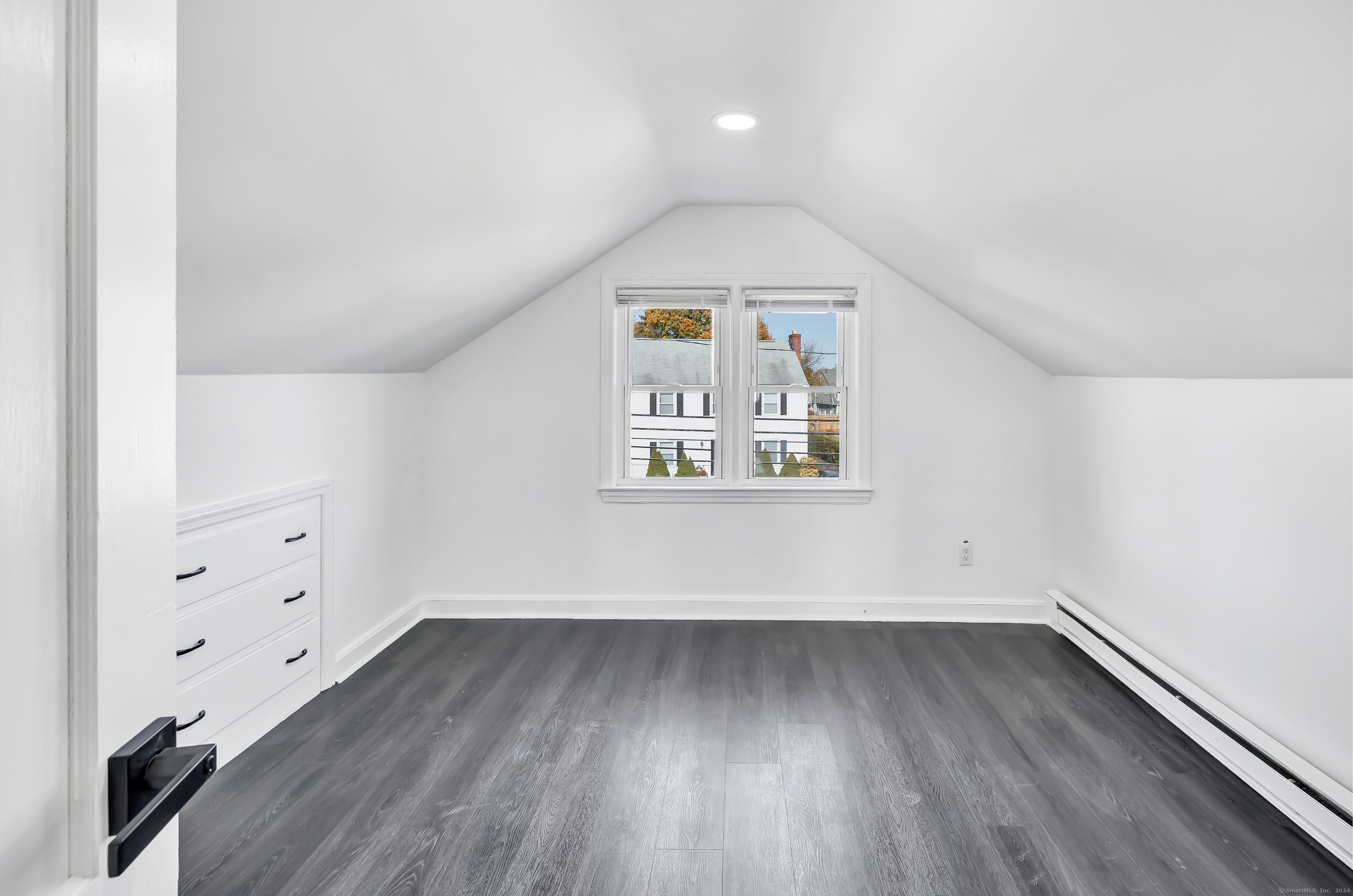 385 Westfield Avenue