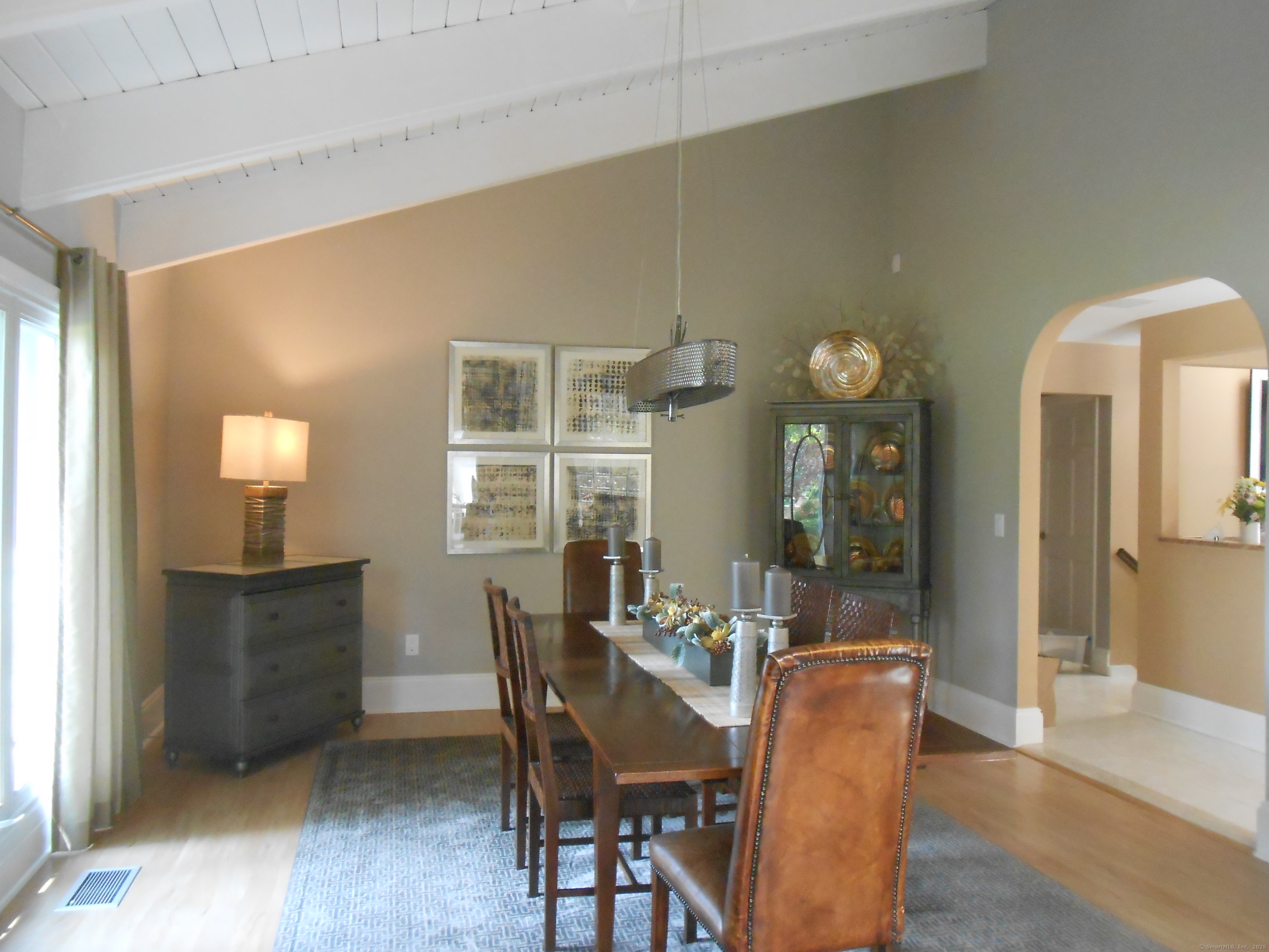 9 Mirage Drive
