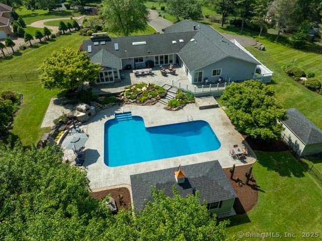 9 Mirage Drive
