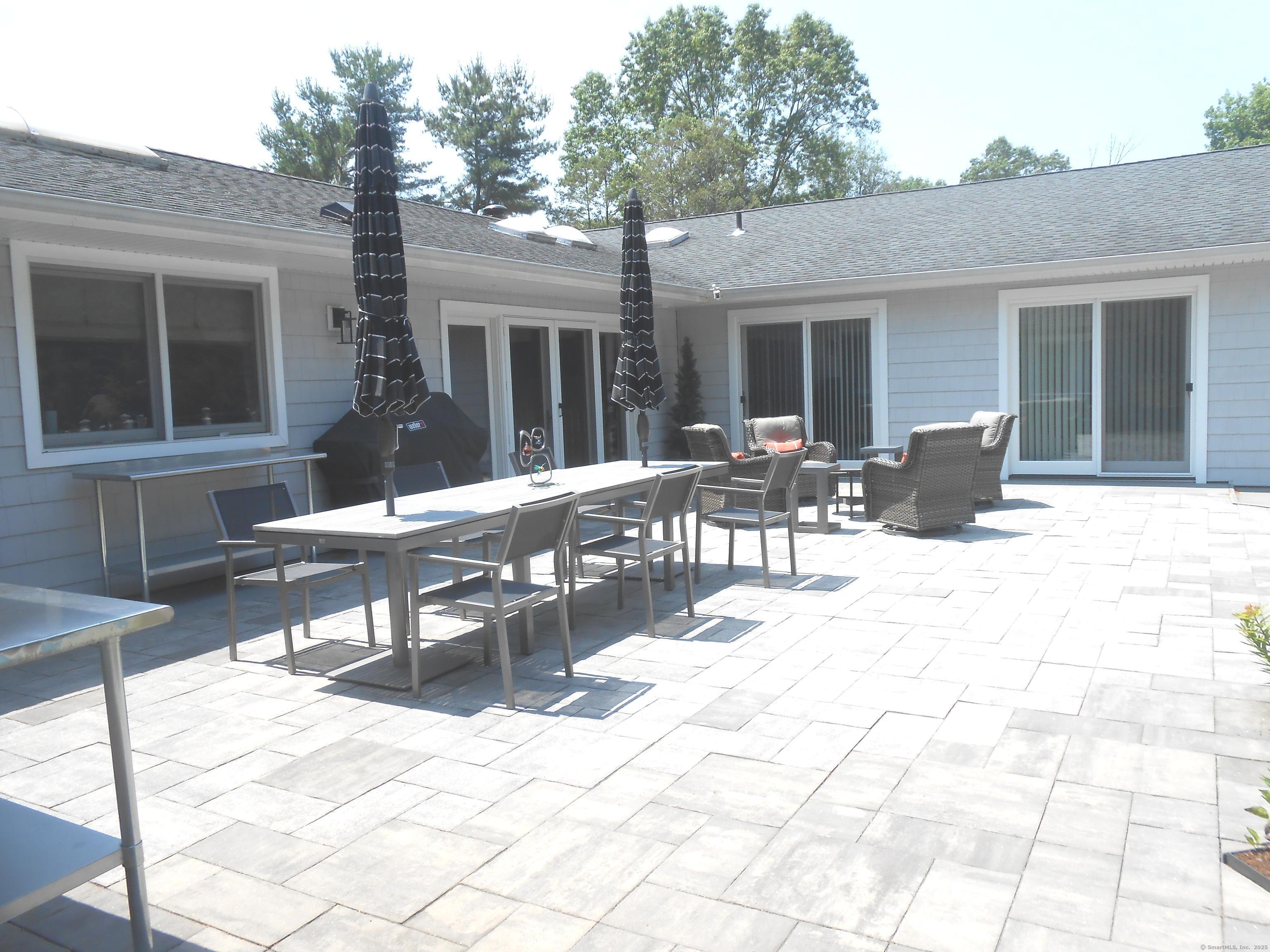 9 Mirage Drive