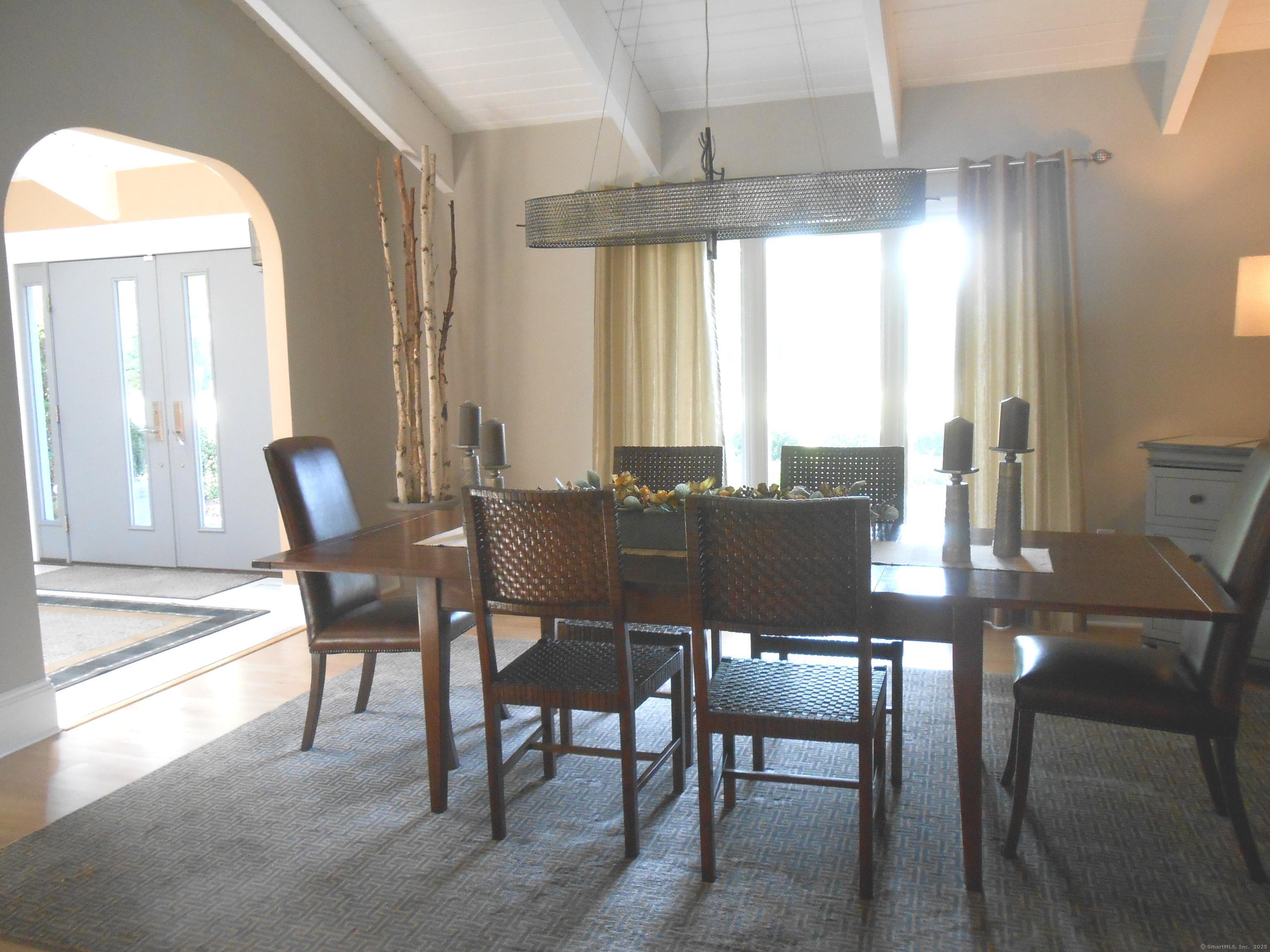 9 Mirage Drive