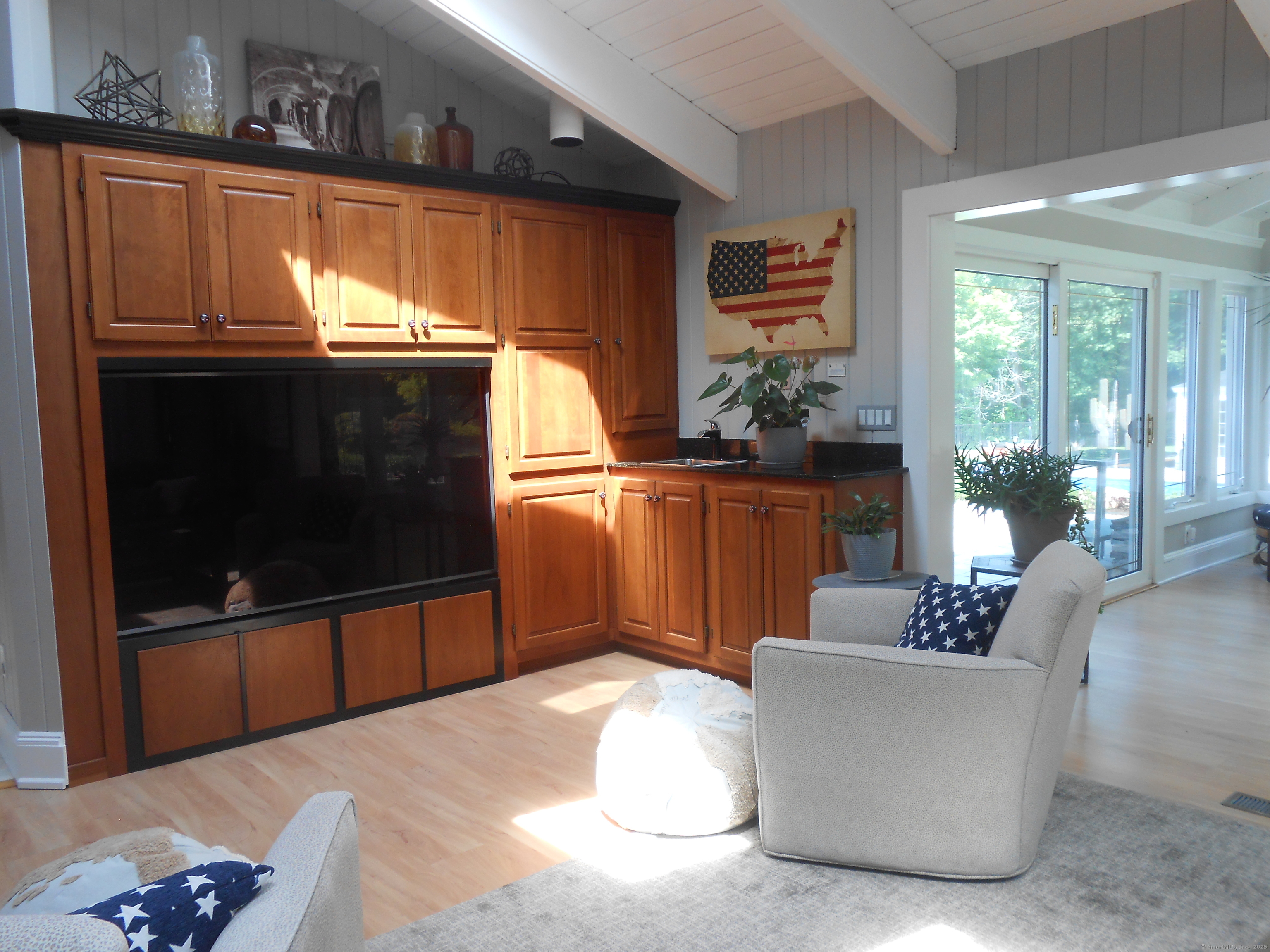9 Mirage Drive
