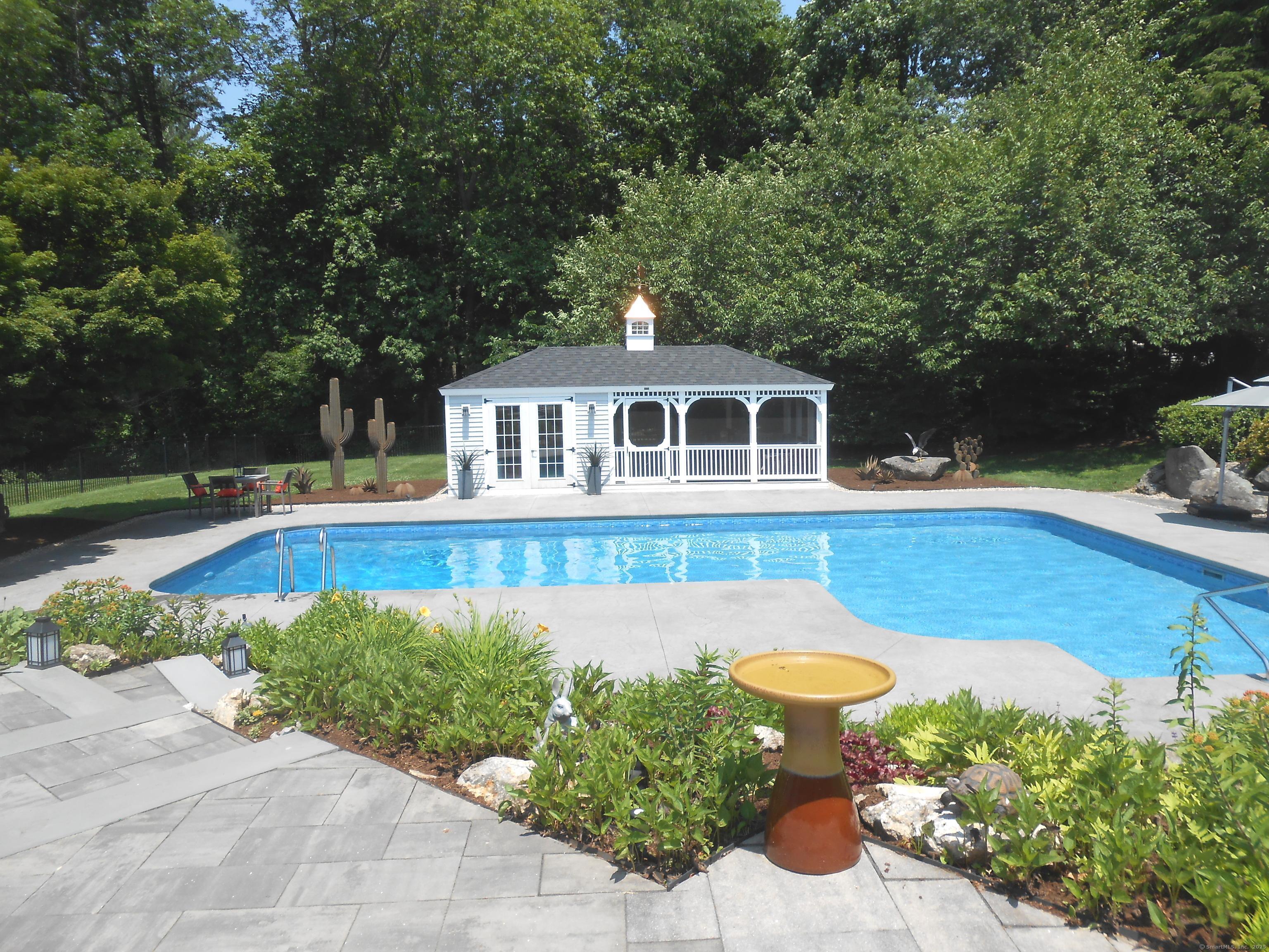 9 Mirage Drive