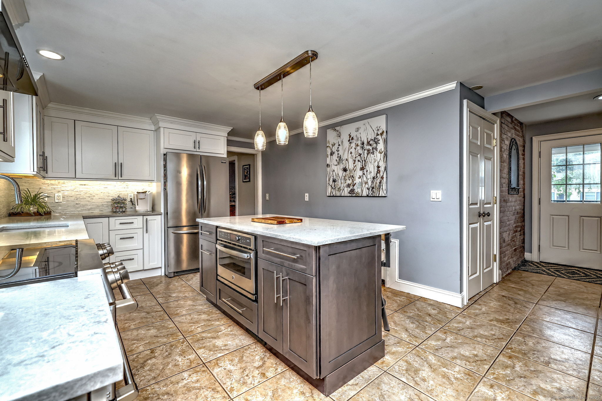 31 Meadowview Drive