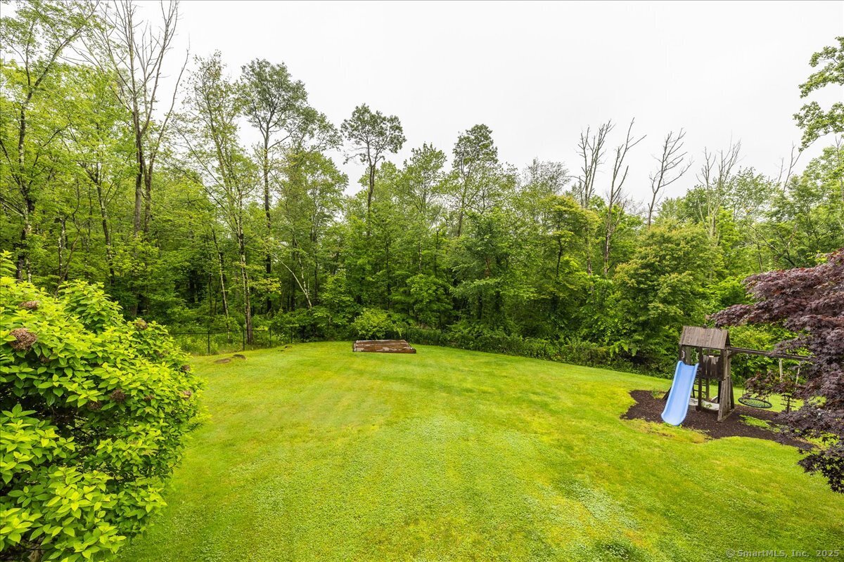 16 Saddle Ridge Road