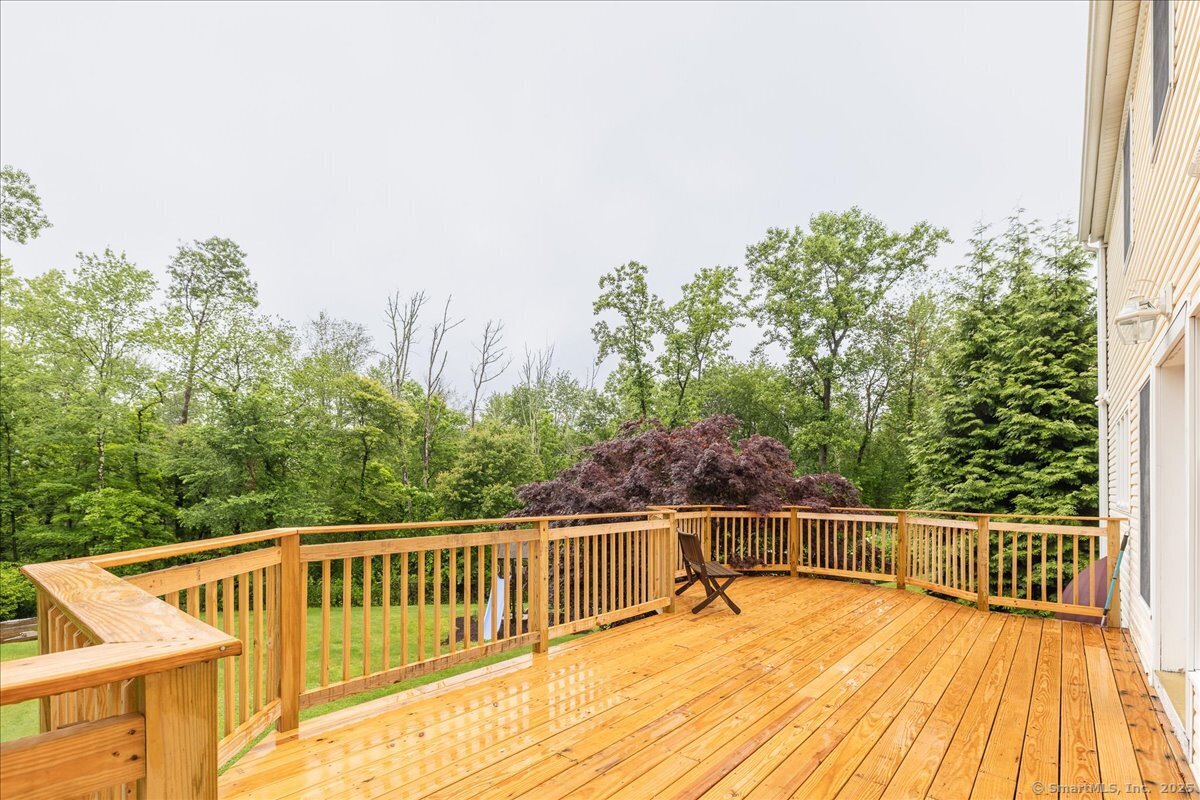 16 Saddle Ridge Road