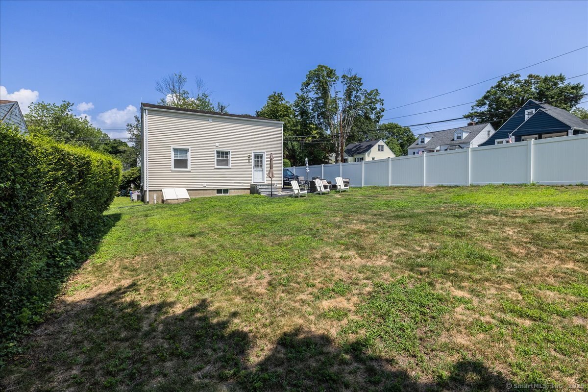 7 Melville Avenue