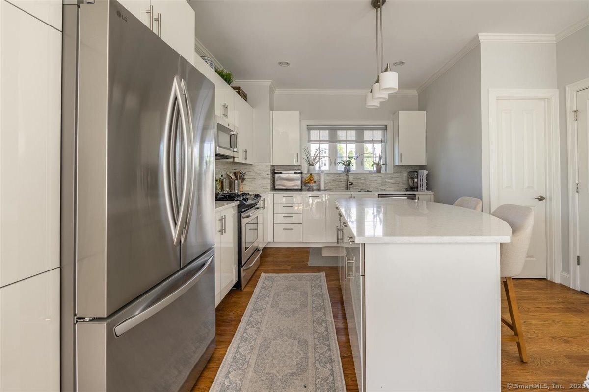175 West Avenue 6