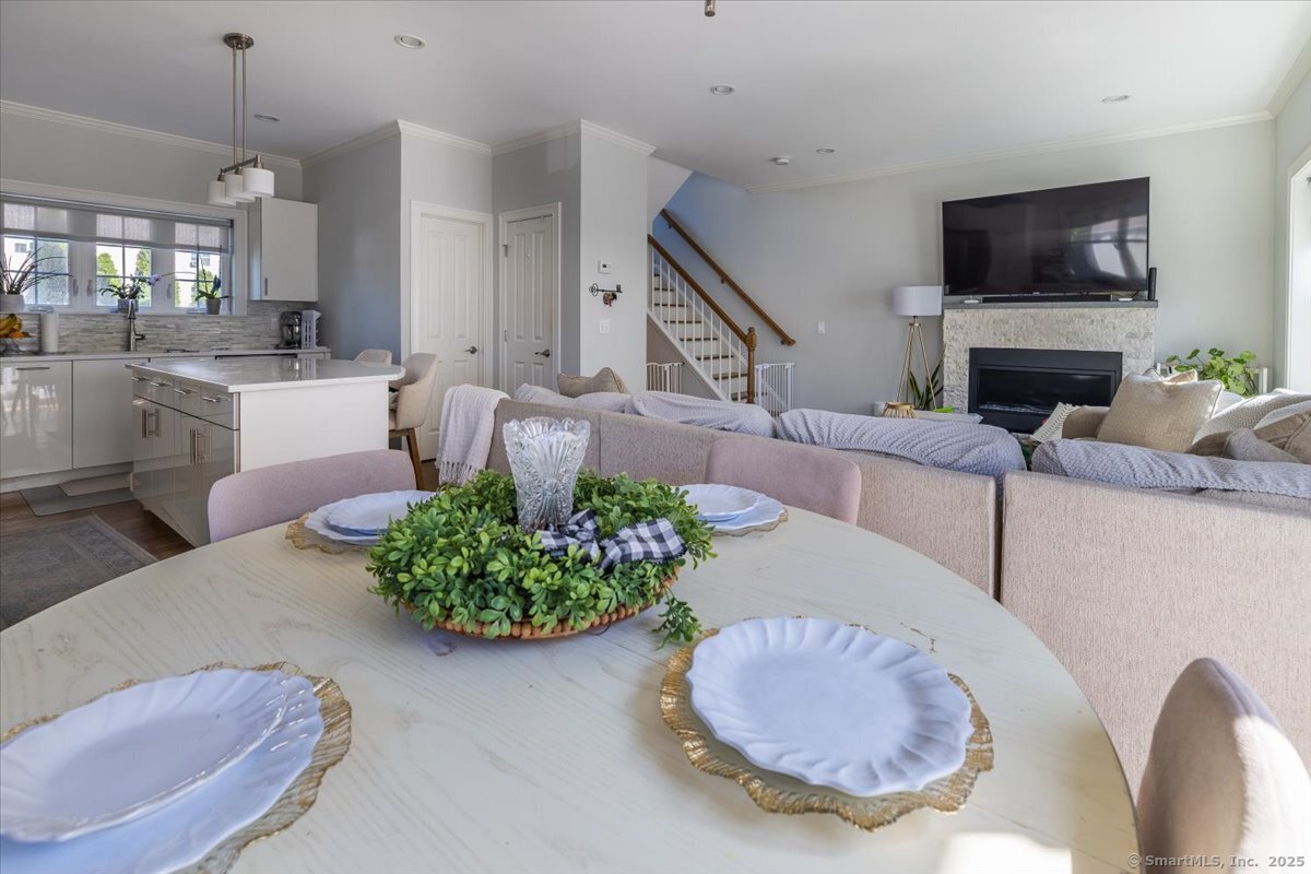 175 West Avenue 6
