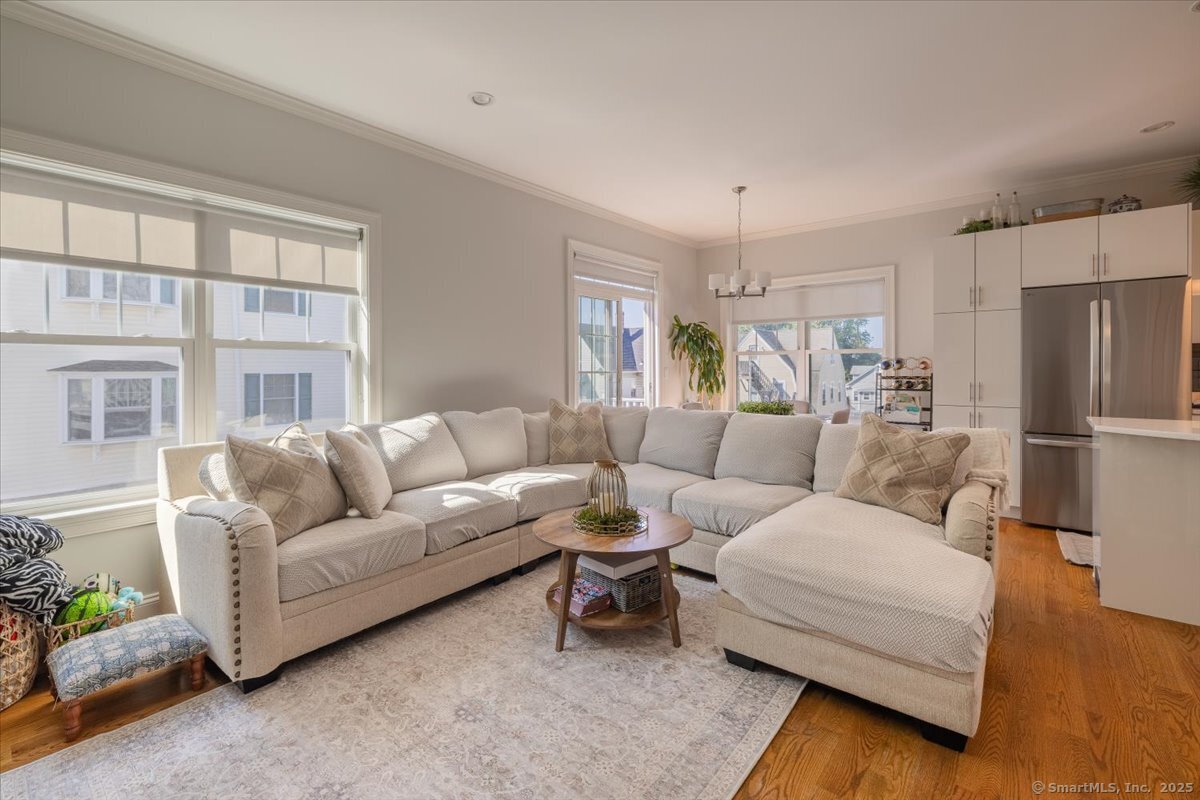175 West Avenue 6