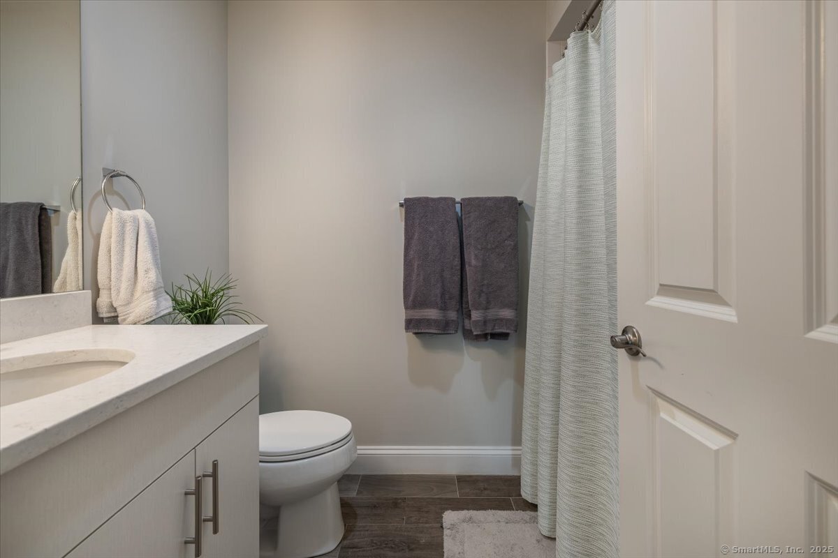 175 West Avenue 6