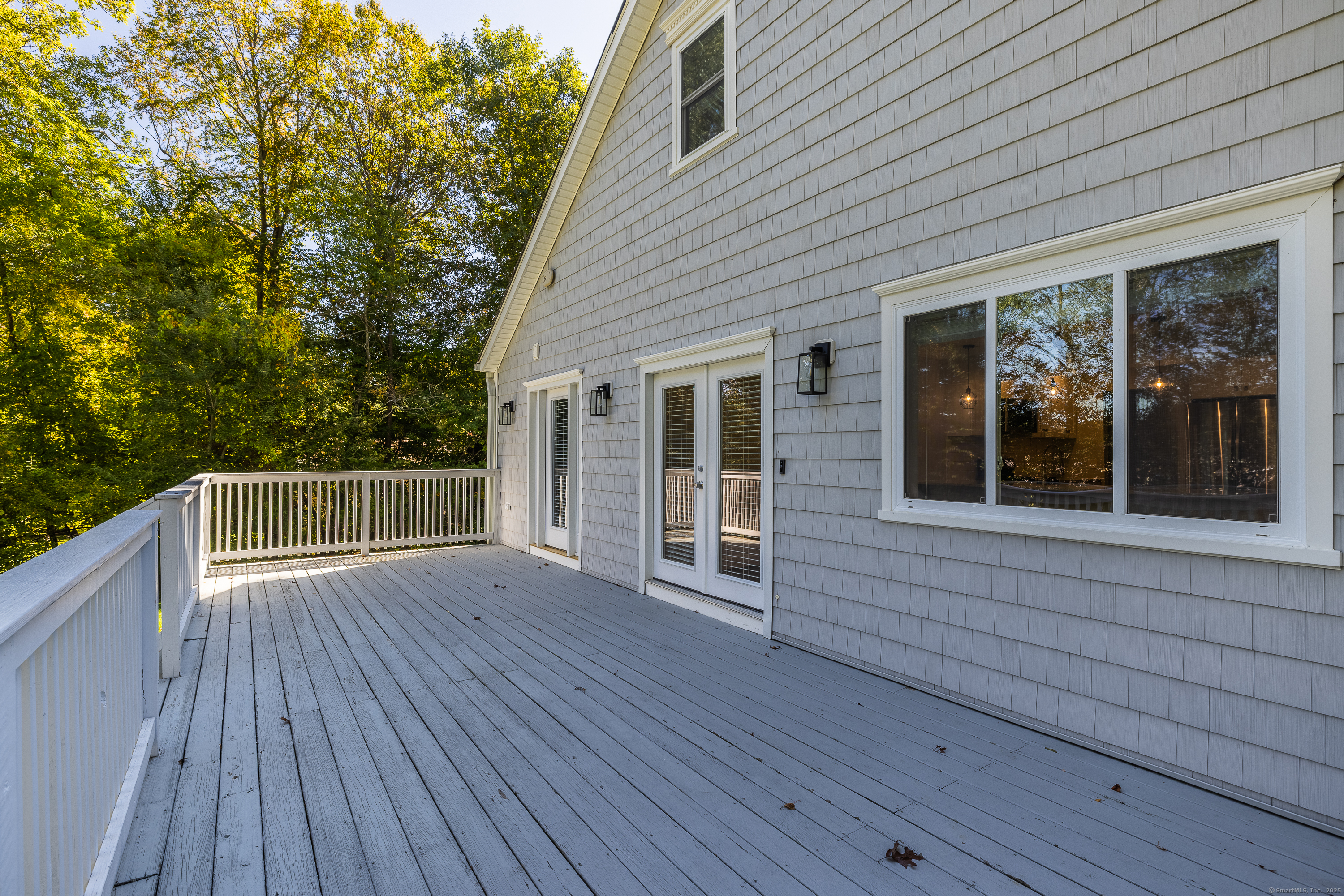 60 Lillian Drive