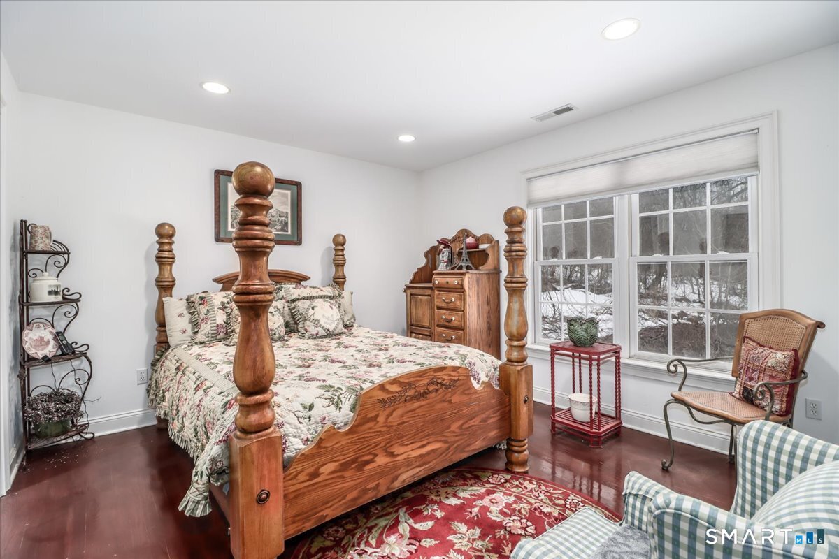 80 Maple Road