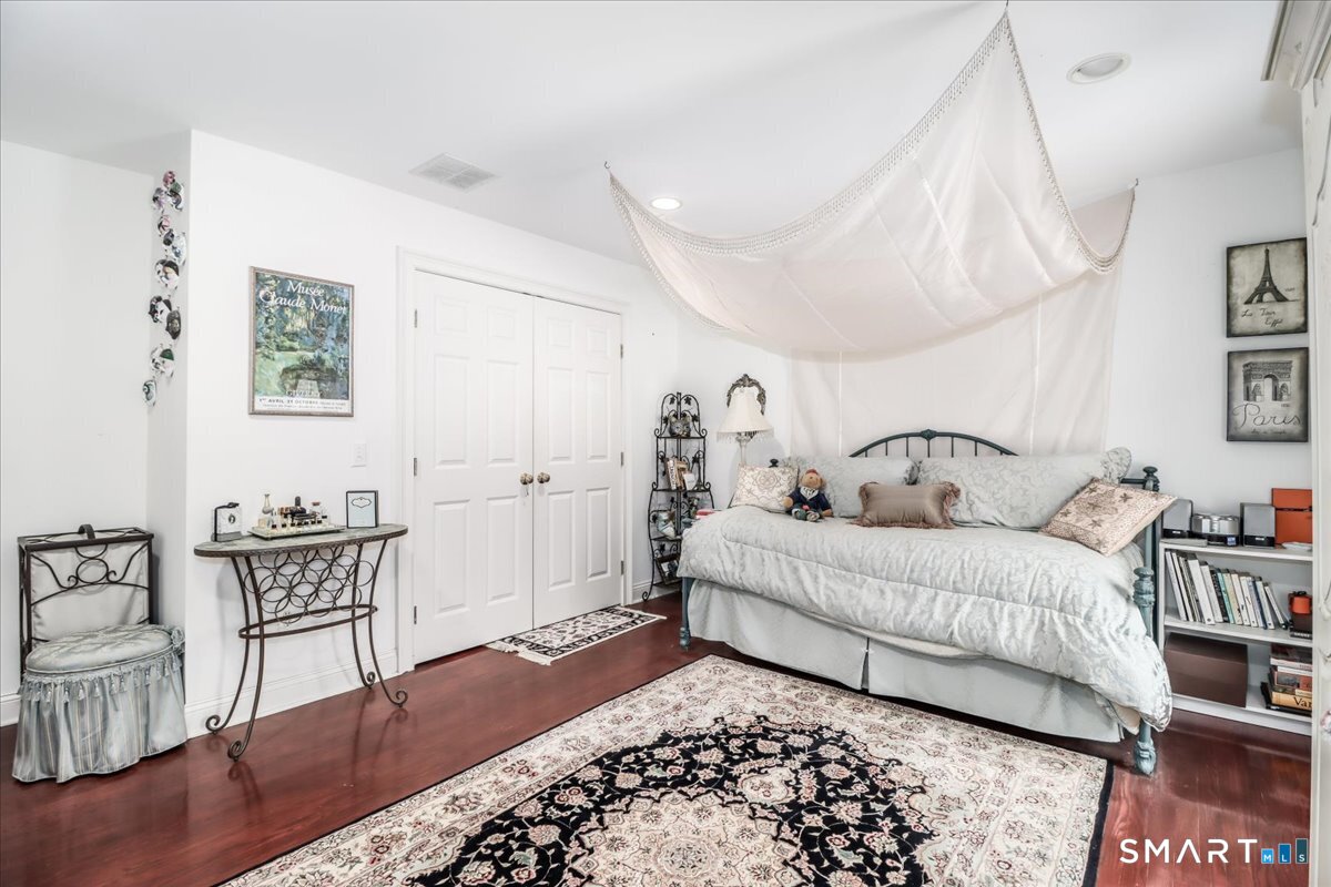 80 Maple Road