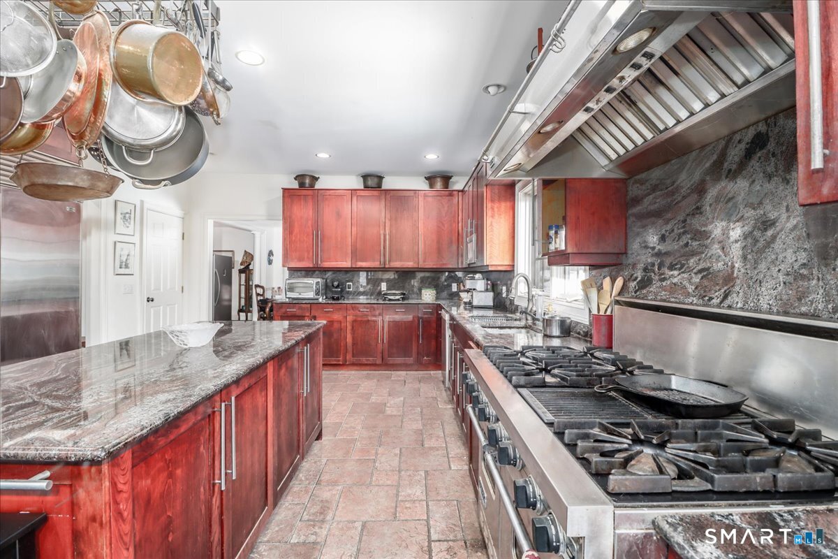 80 Maple Road