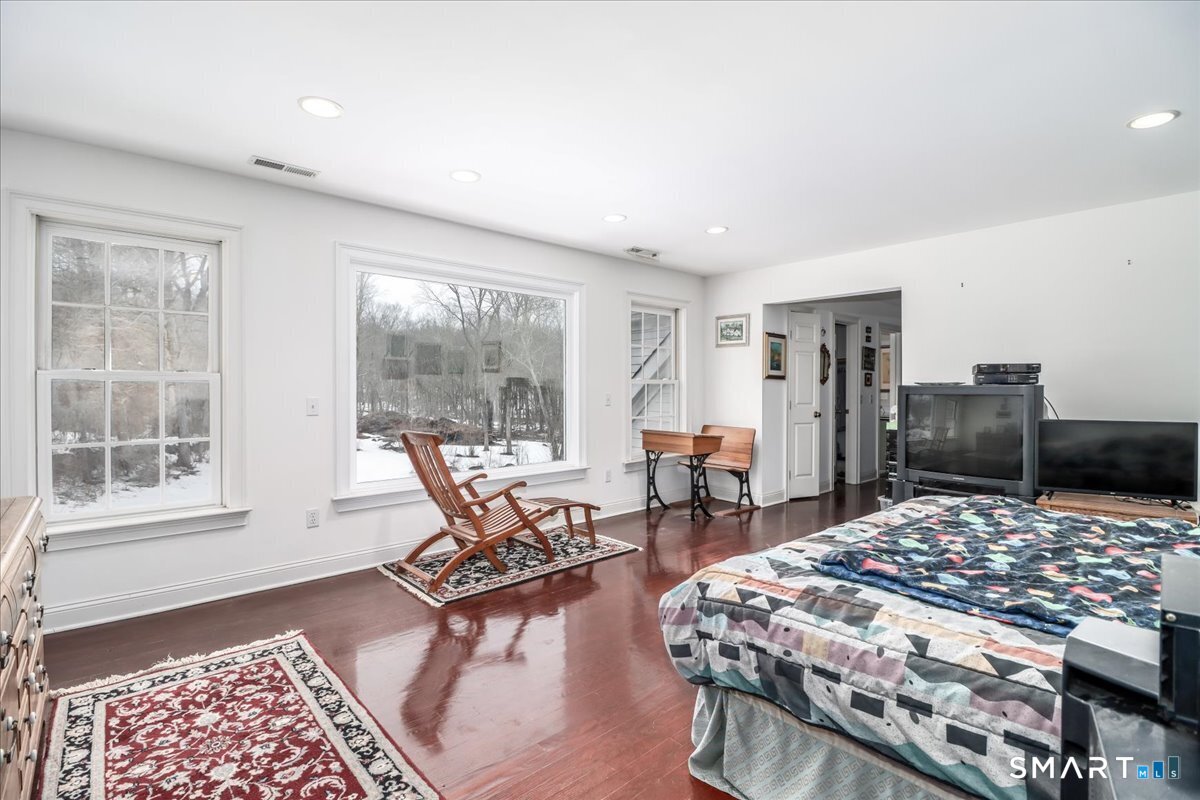 80 Maple Road