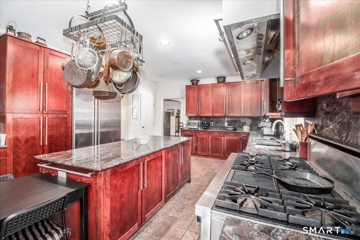 80 Maple Road