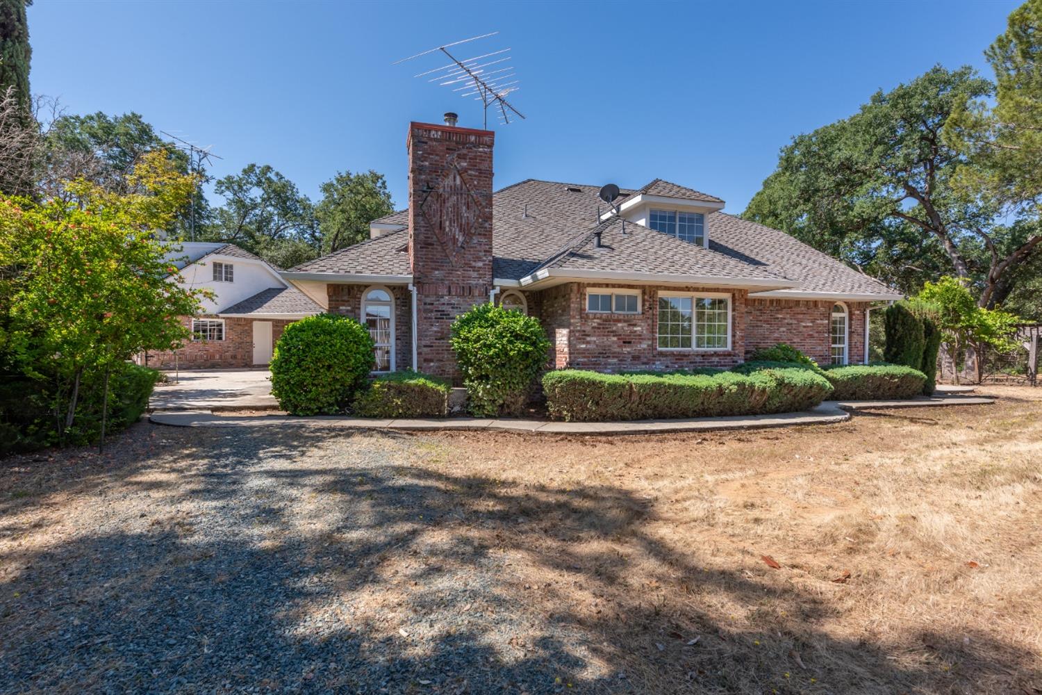 5200 E. China Hill Road