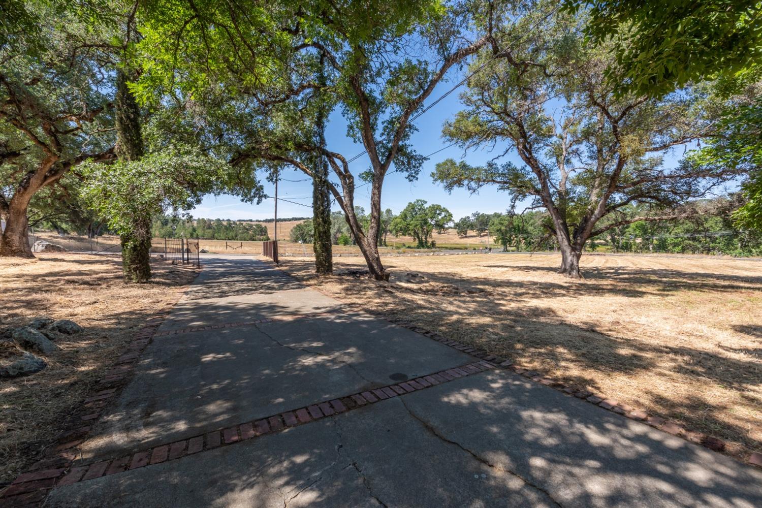 5200 E. China Hill Road