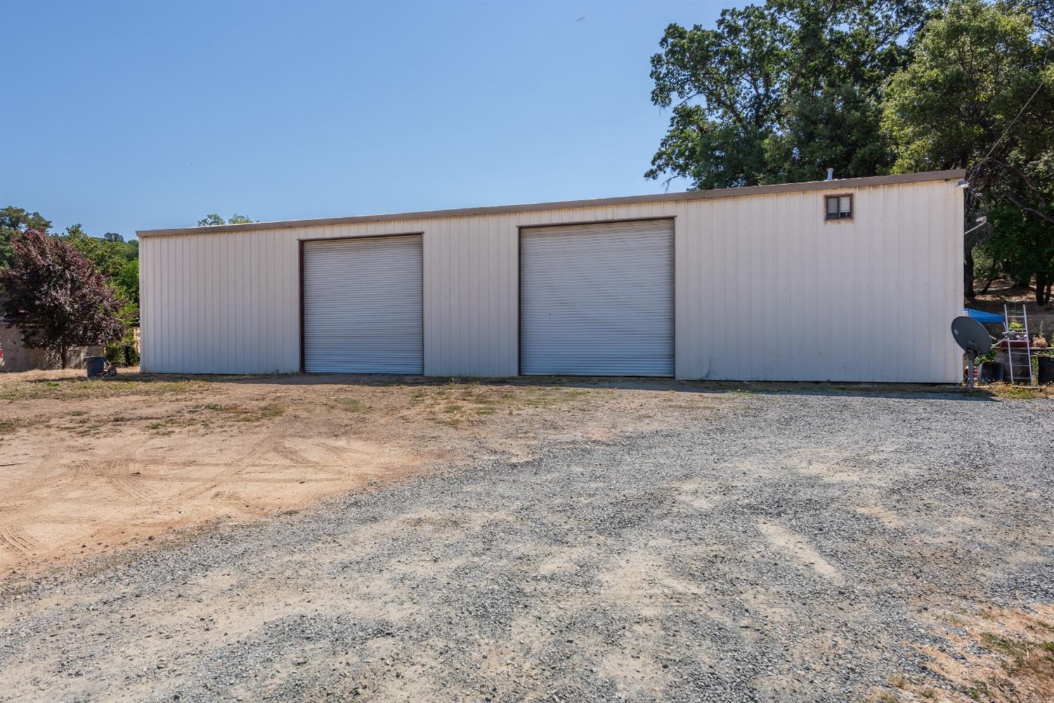 5200 E. China Hill Road