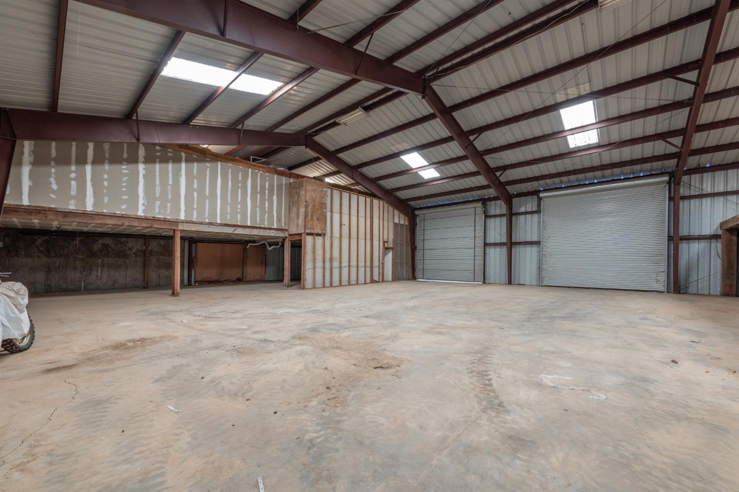 5200 E. China Hill Road